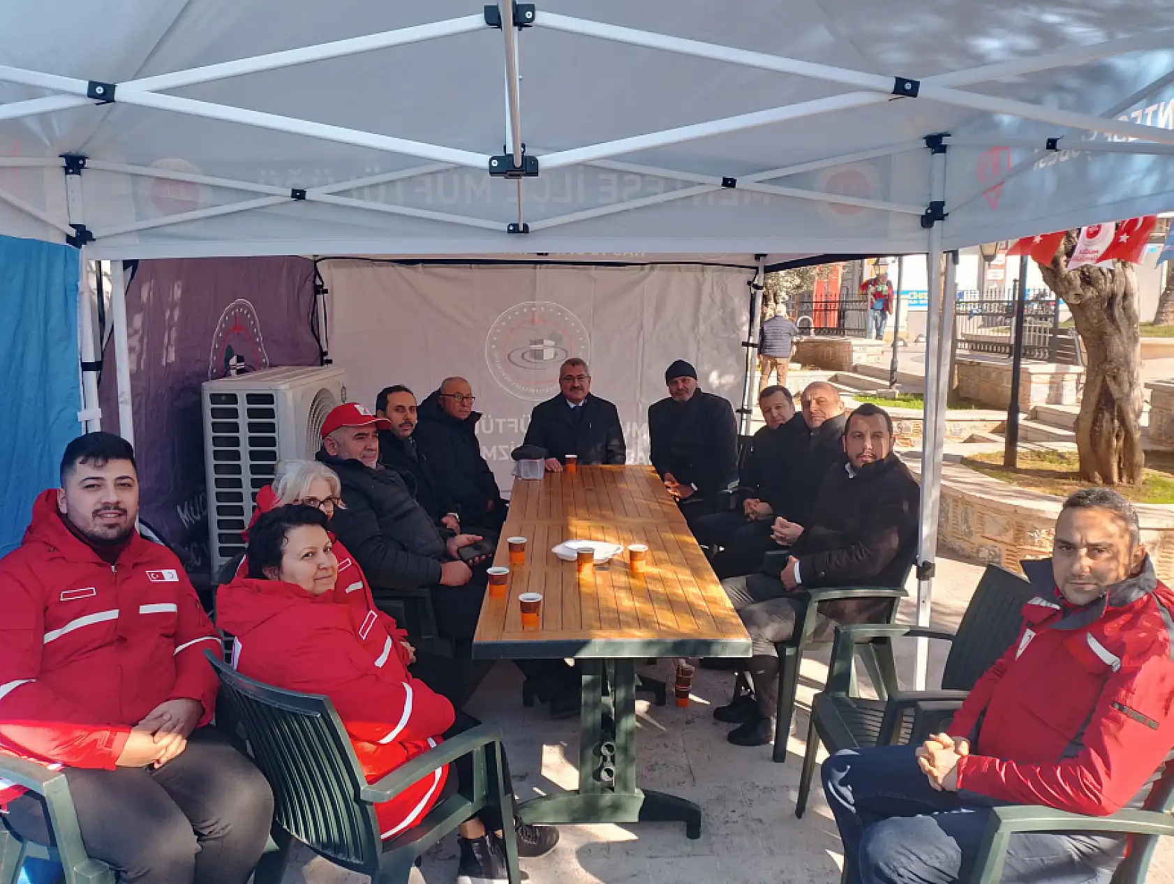 Muğla'da Kahramanmaraş depremlerinin ikinci yılında hayır çarşısı açıldı