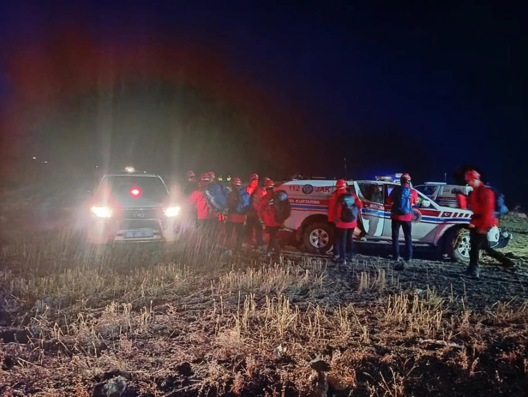 Uçağın düştüğü gören vatandaşlar, o anları anlattı