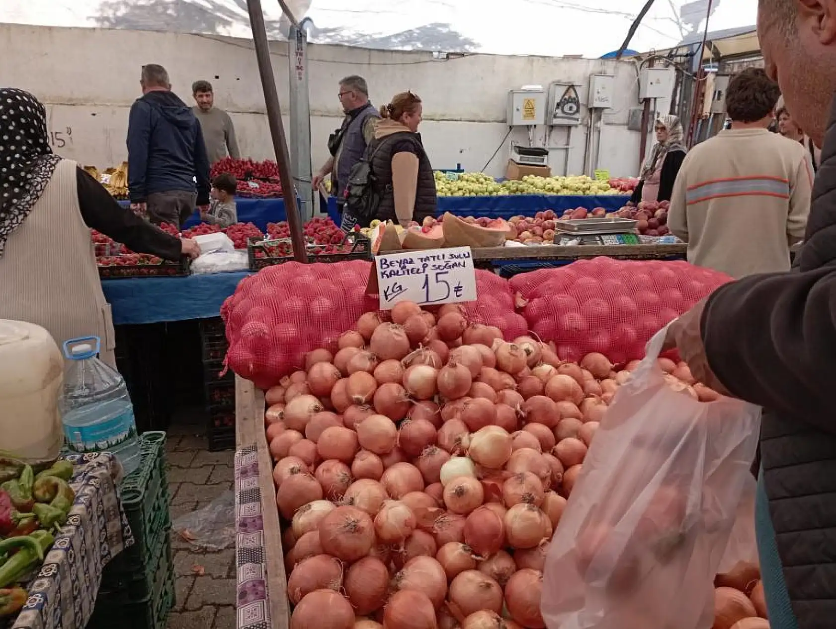 Fethiye Salı Pazarı fiyatları cep yakıyor!