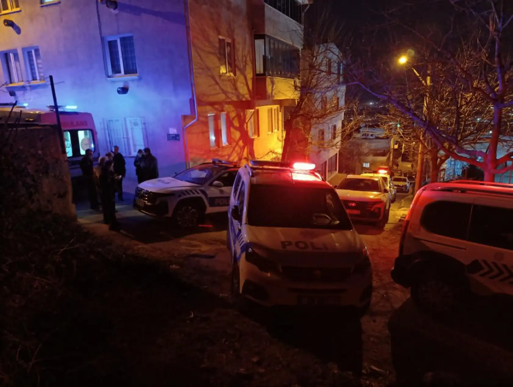 Tartıştığı arkadaşları tarafından kurşunlandı