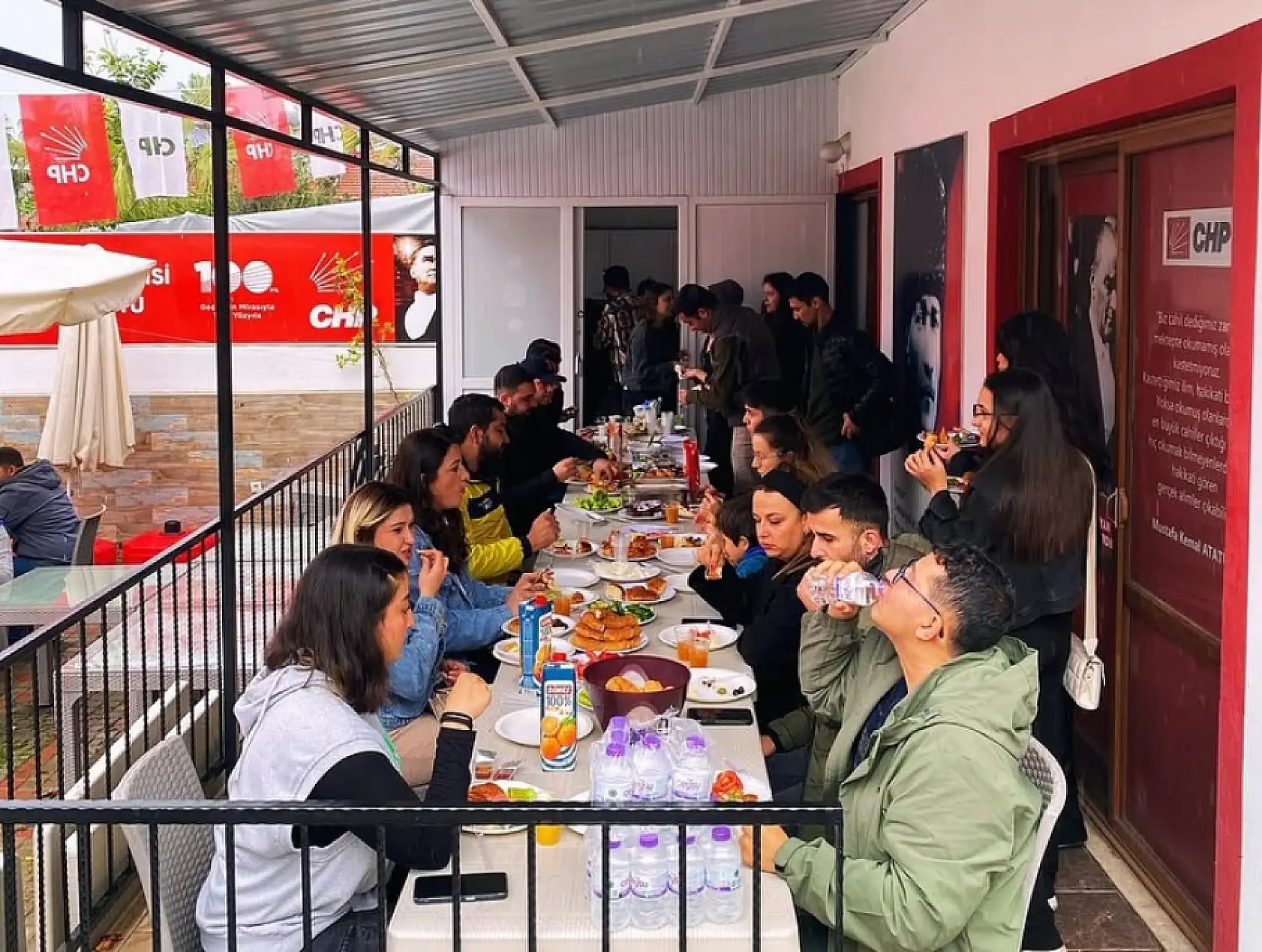 CHP Fethiye Gençlik Kolları'ndan Kahvaltı Programı