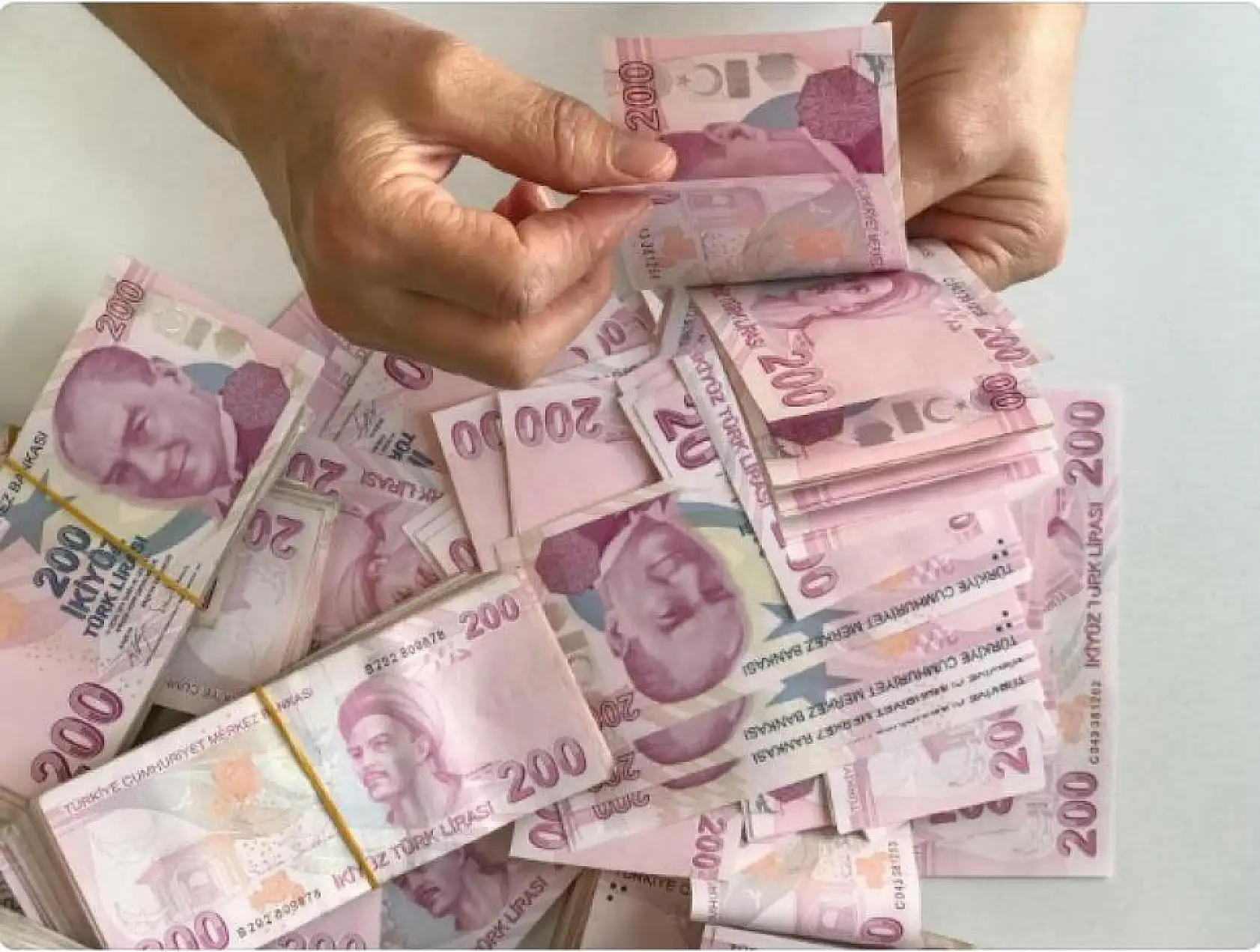 Emeklilere çifter çifter müjde! Emeklinin yüzünü güldürecek haber!