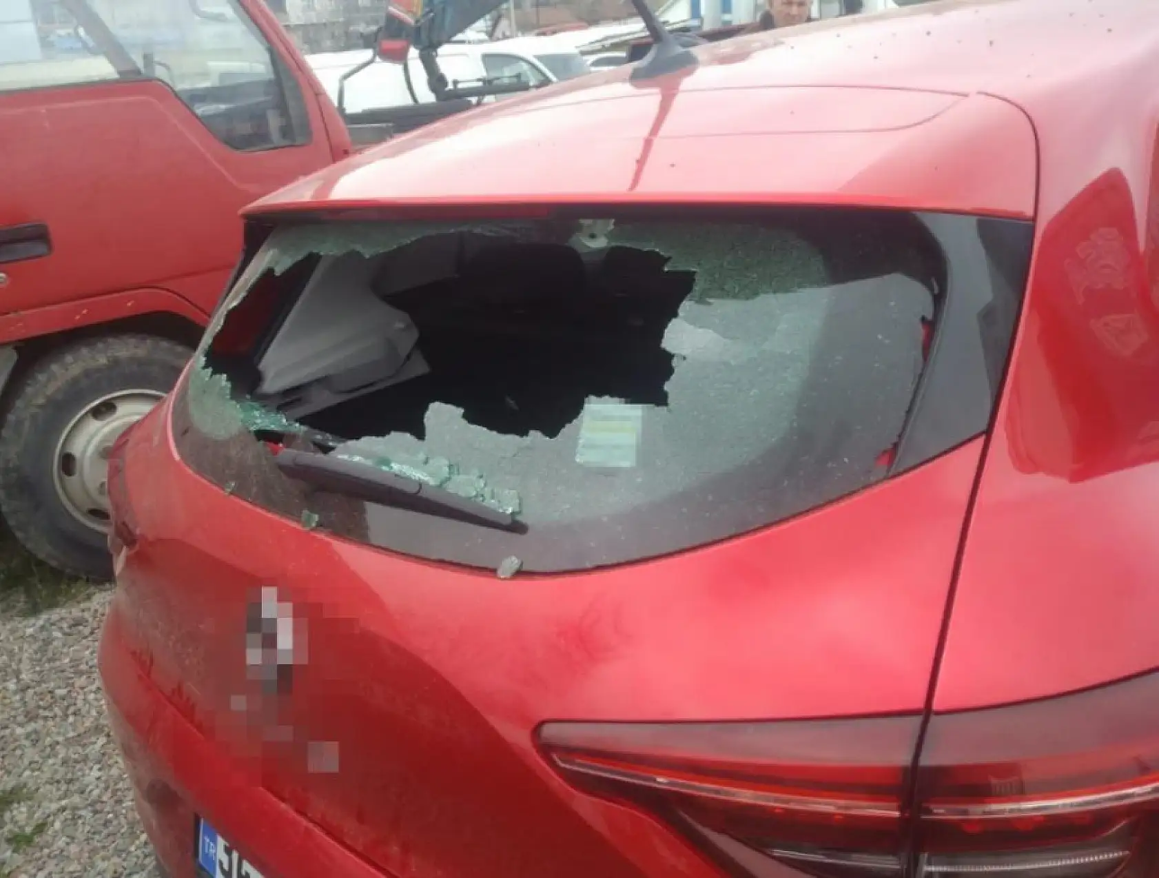 İki genç kız arabada infaz edilmişti: O olayda yeni gelişme