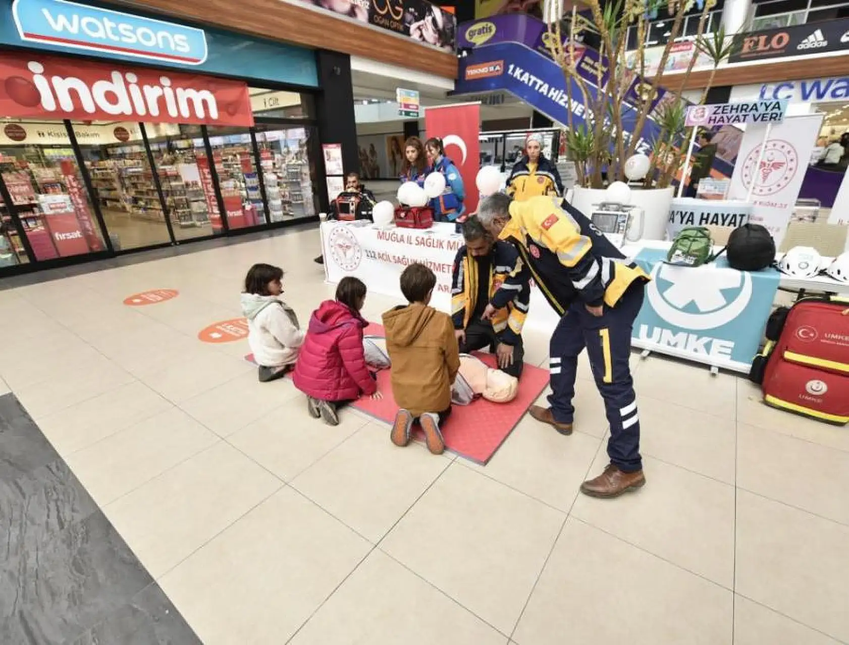 Acil Sağlık Hizmetleri Haftası etkinlikleri devam ediyor