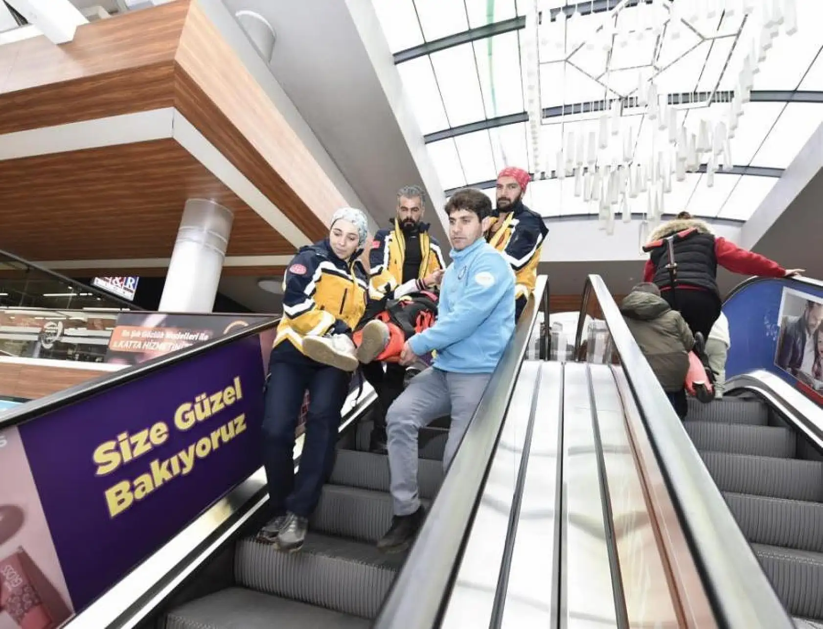 Acil Sağlık Hizmetleri Haftası etkinlikleri devam ediyor