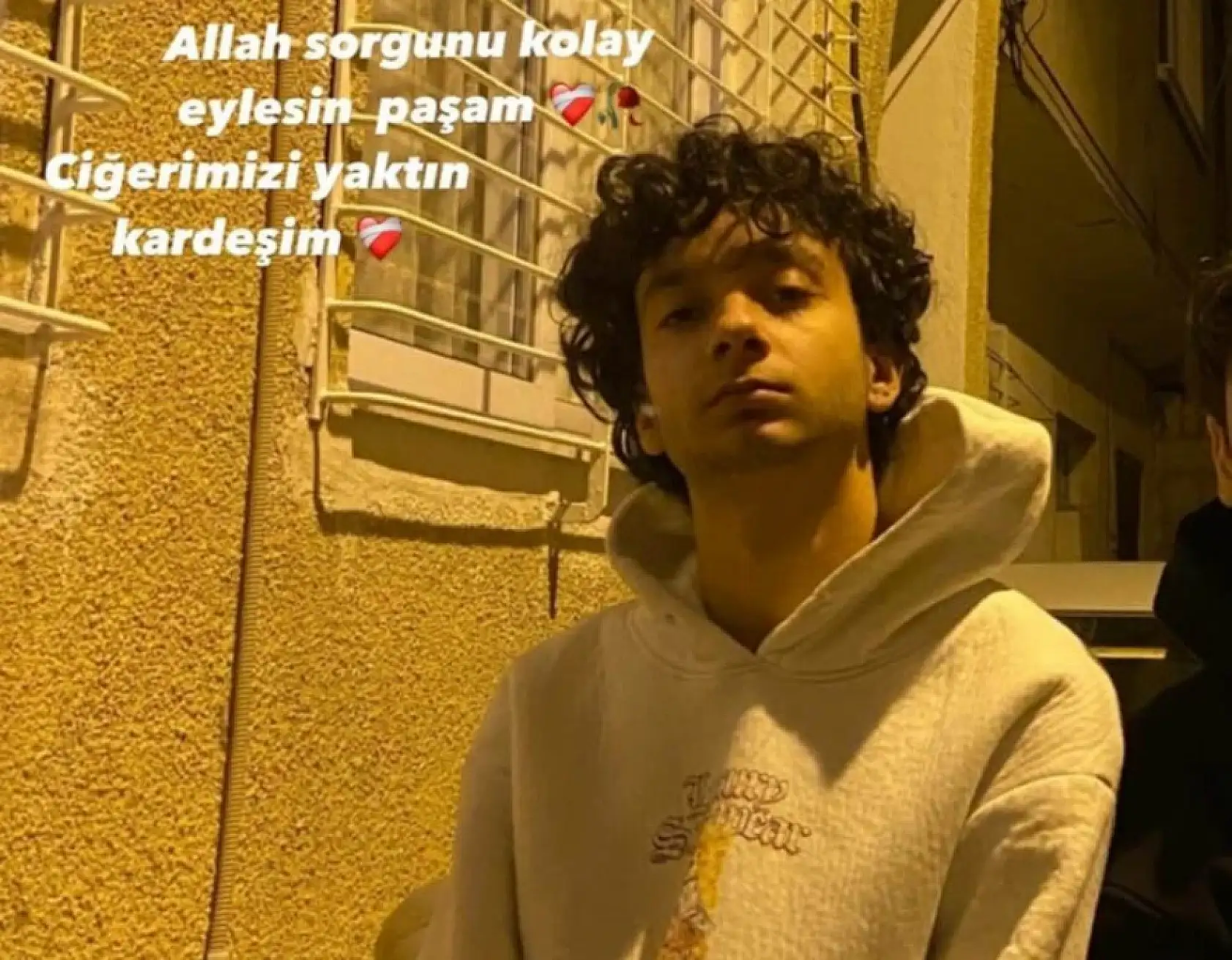 3. kattan havalandırma boşluğuna düşen çocuk hayatını kaybetti