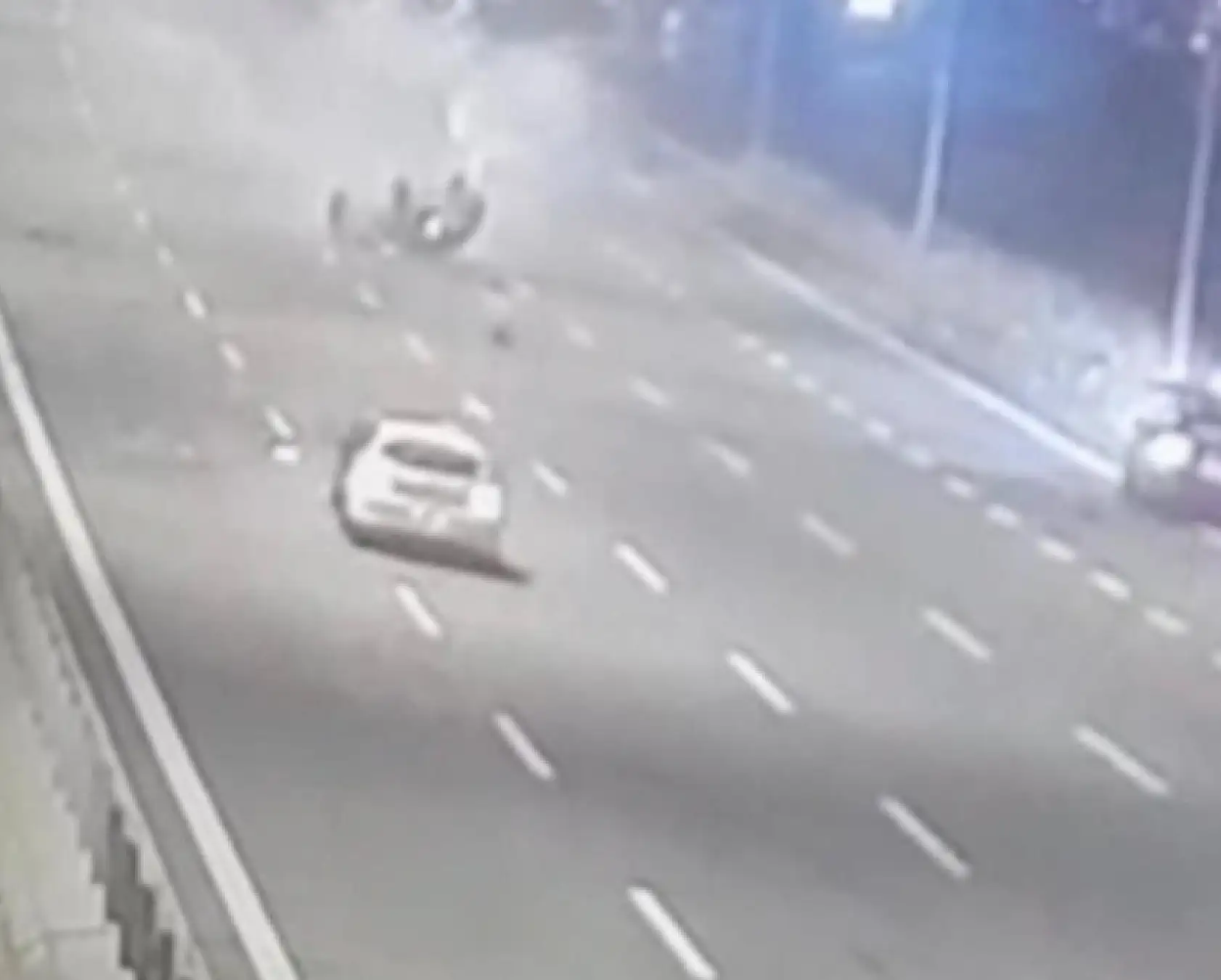 Feci kaza: 9 yaşındaki çocuk otomobilden fırladı