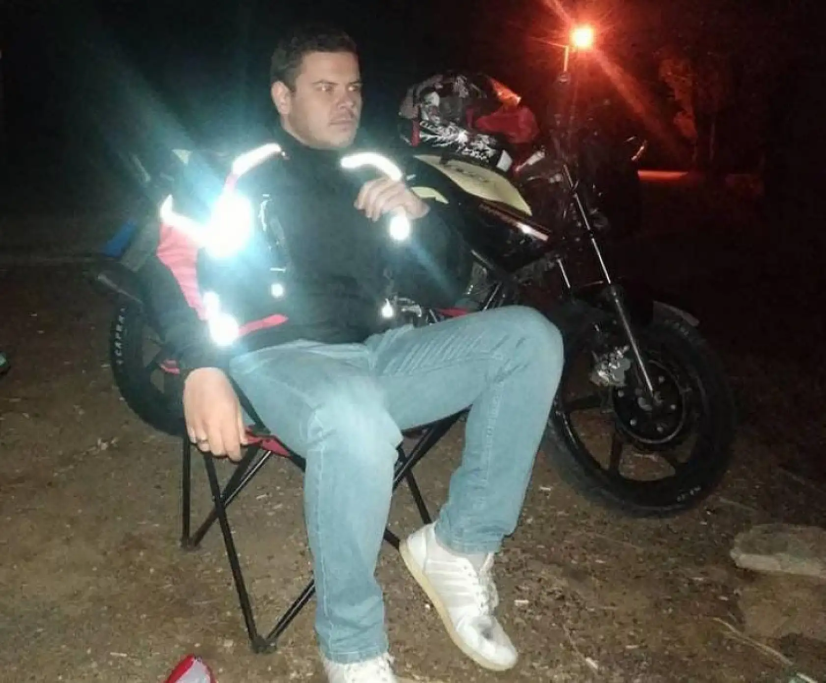 Kaza yerine gelen polisler, mesai arkadaşlarının cenazesiyle karşılaştı