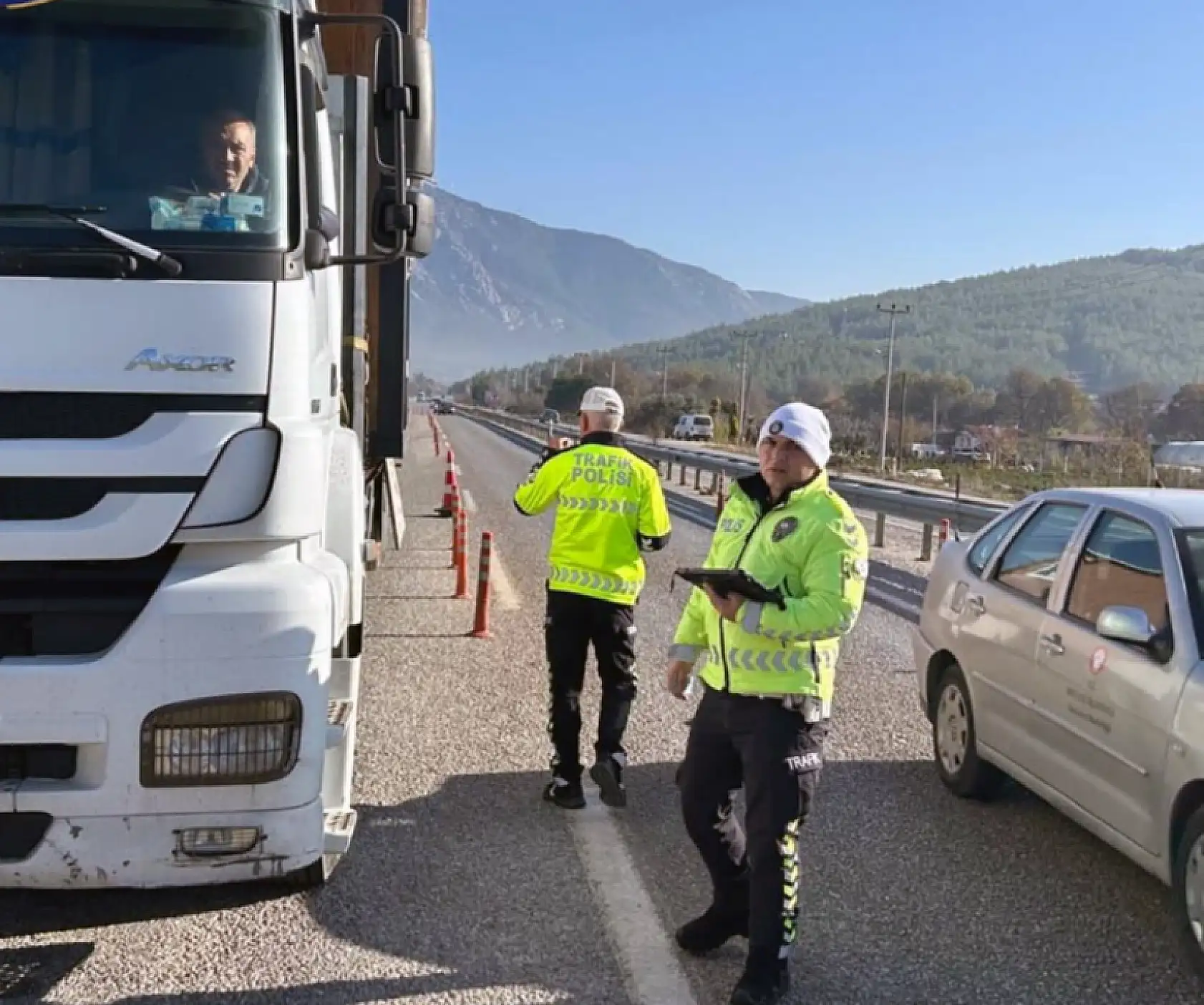Zorunlu kış lastiği uygulaması başladı