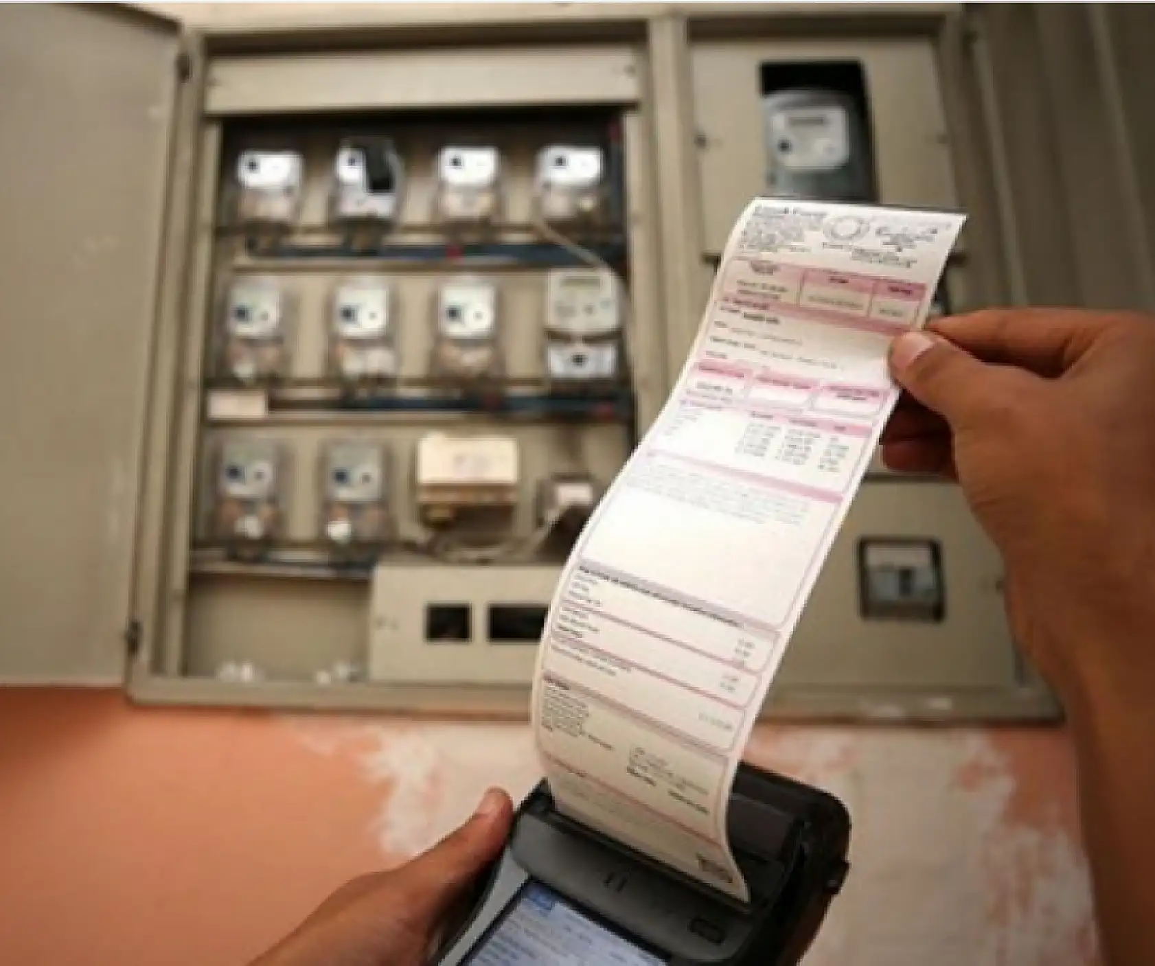 SMS Geldiyse Şaşırmayın! Elektrik faturalarında kalem kalem gösterilecek