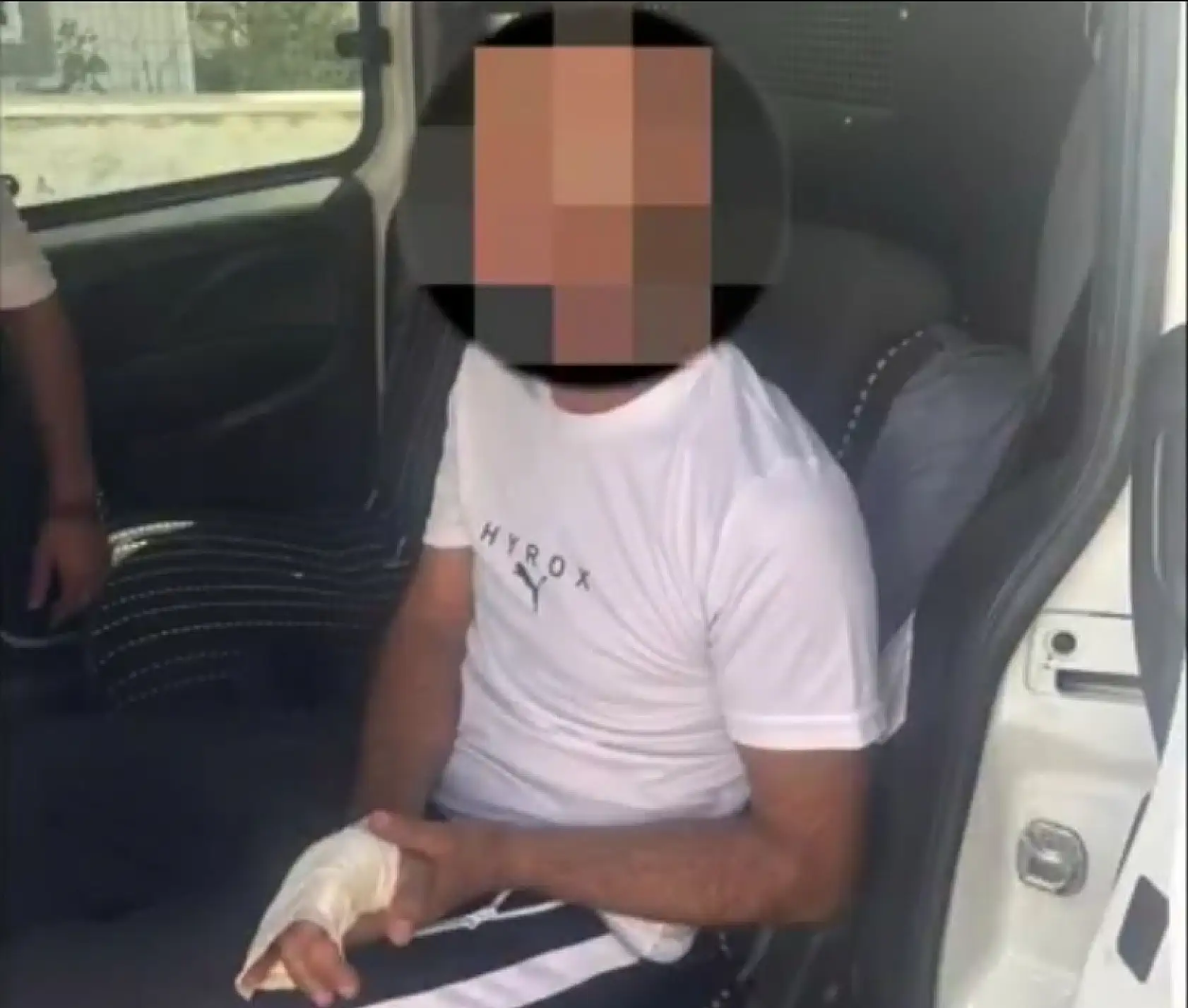 Otobüs şoförüne silahla saldıran şüpheli yakalandı