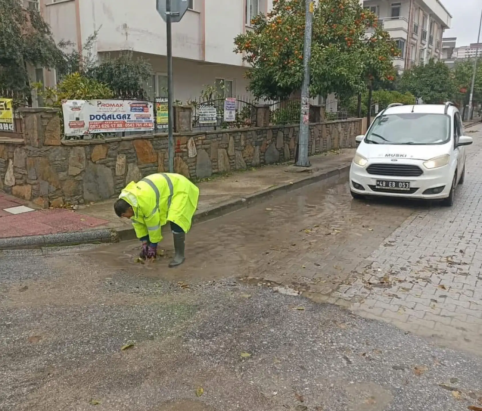 Muğla Büyükşehir Sağanak Yağışta 520 Personel İle Sahada