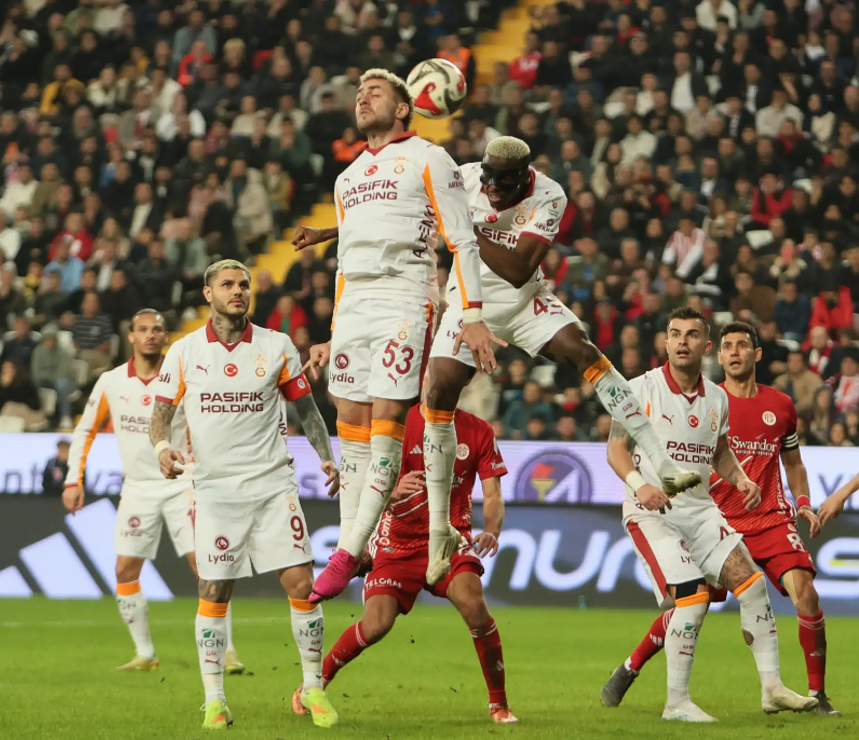 Trendyol Süper Lig: Antalyaspor: 1 - Galatasaray: 4