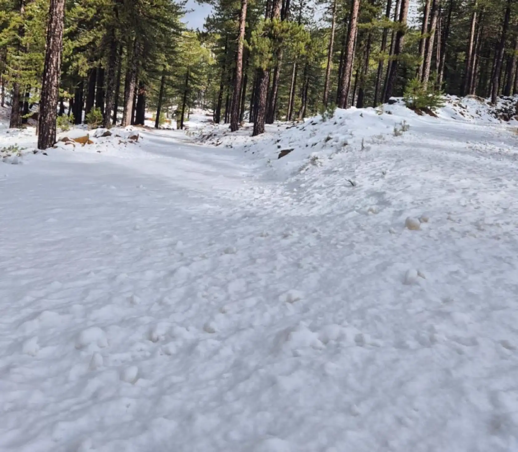 Köyceğiz Sandras Dağı karla kaplandı