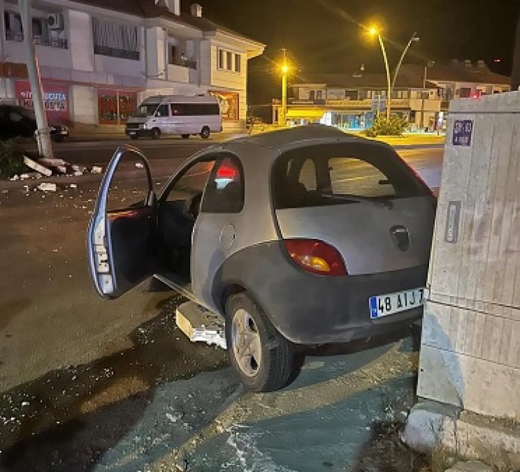 Eski milli basketbolcu İlkan Karaman, Dalaman'da trafik kazasında hayatını kaybetti