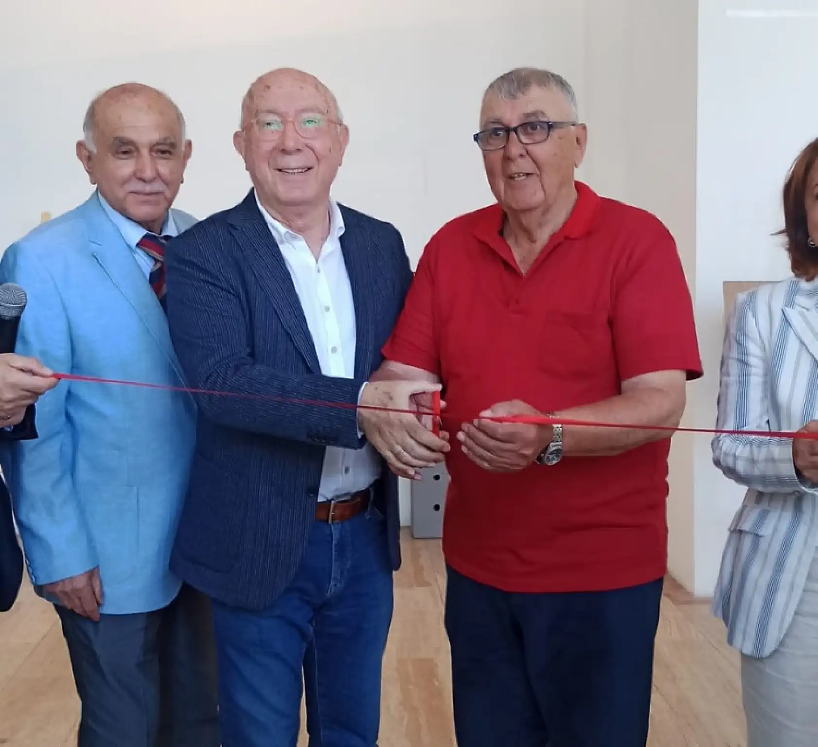 Fethiye Belgesel Günleri'nde resim sergisi açılışı