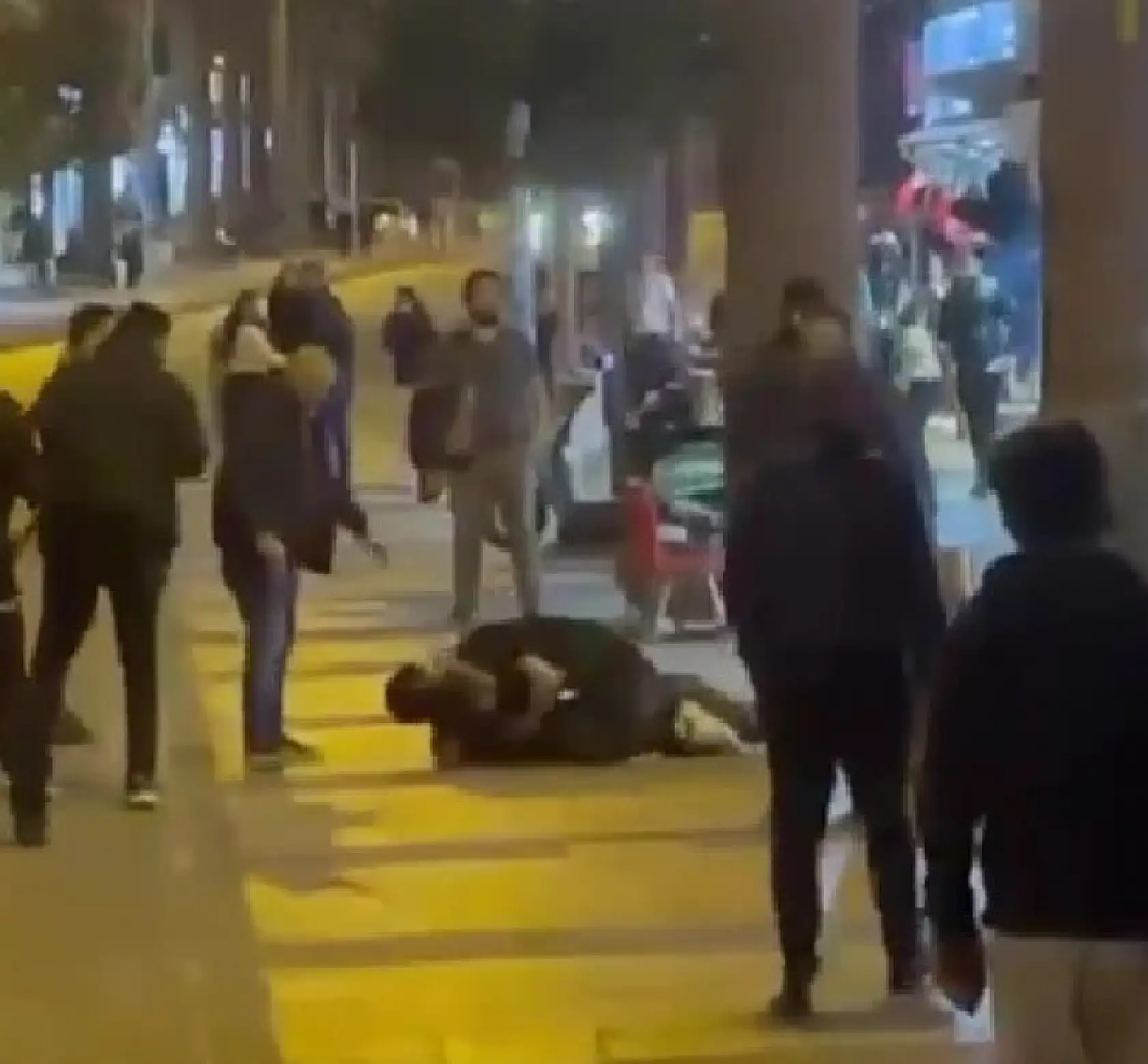 Laf atma kavgası kanlı bitti