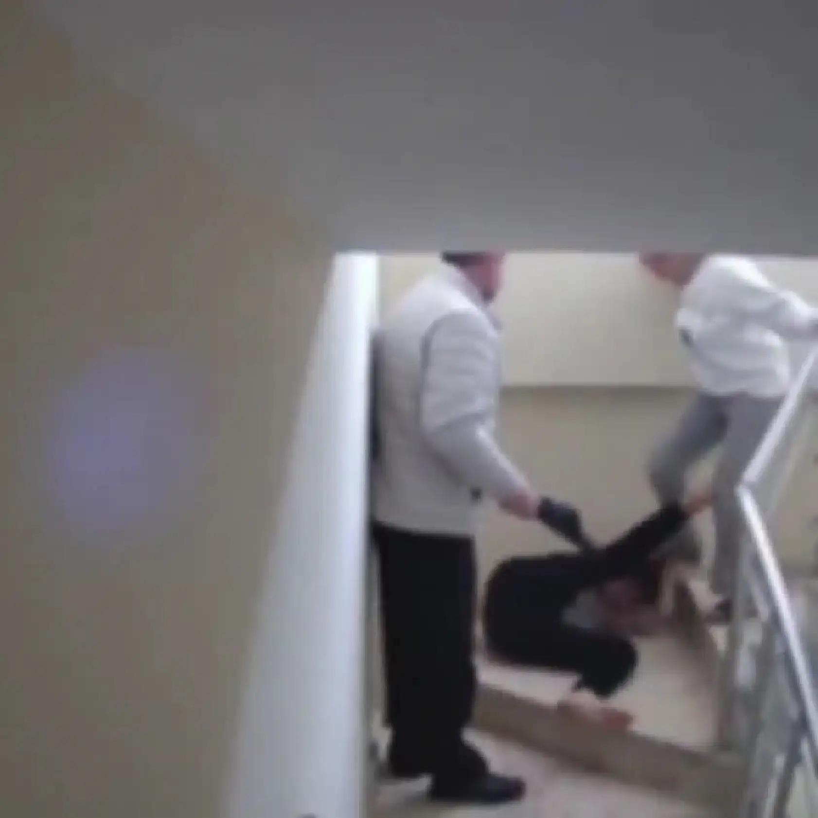 Engelli evlatlarına dehşeti yaşatan anne ve baba gözaltına alındı