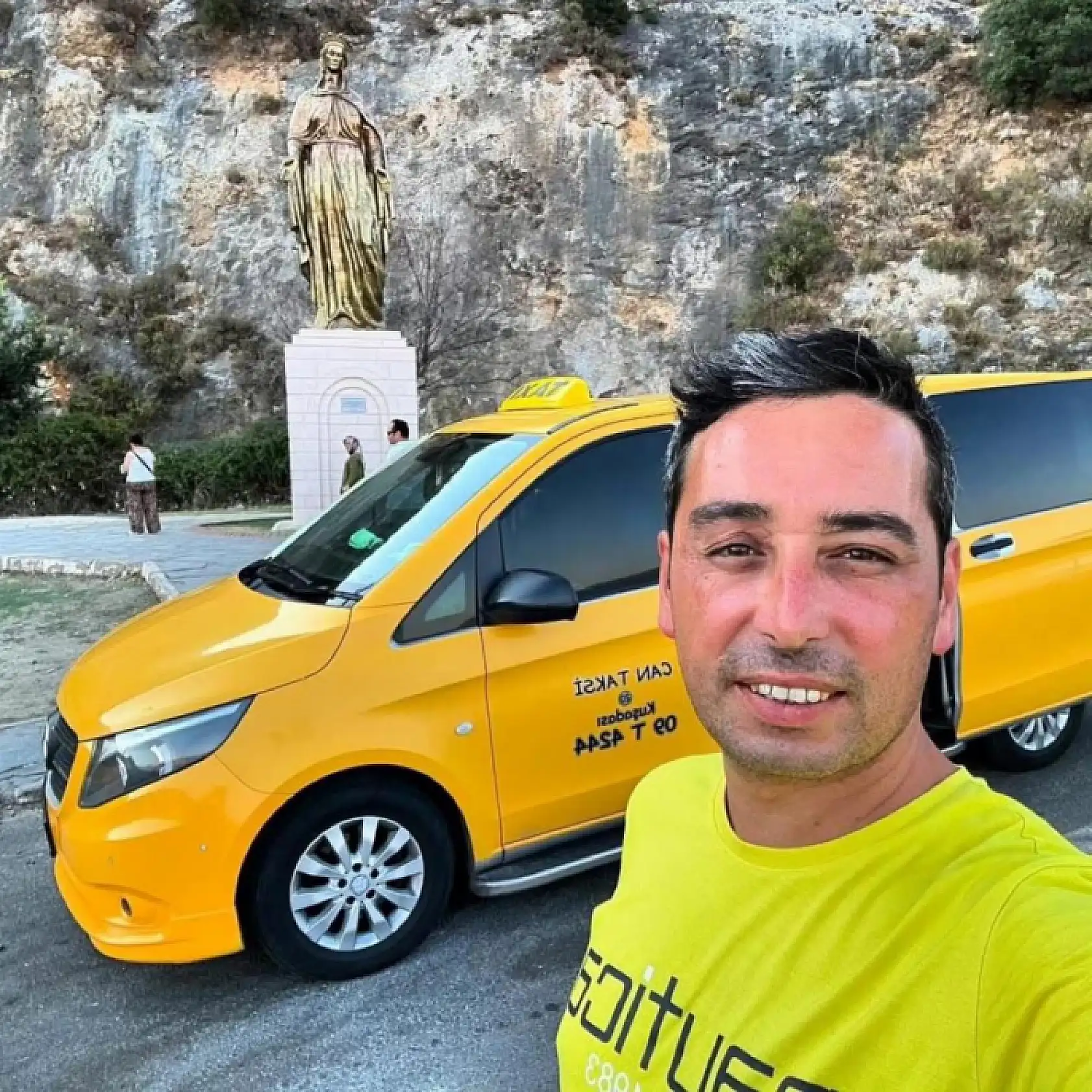 Taksici bıçaklı saldırıda hayatını kaybetti