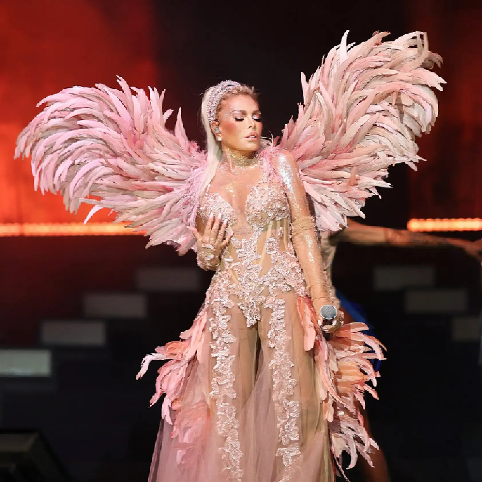 Kazancını gayrimenkule yatırıyor: O İsim Bodrum'daki ultra lüks villasını yeniliyor