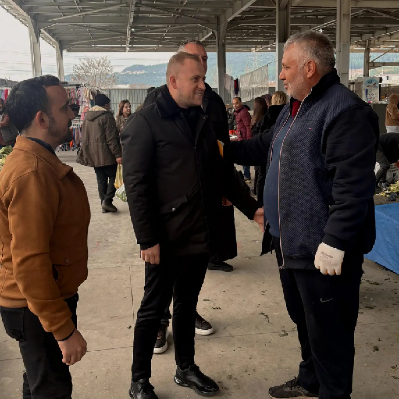 MHP'li Demirel: 'Esnafımızın yanında olmaya devam edeceğiz'