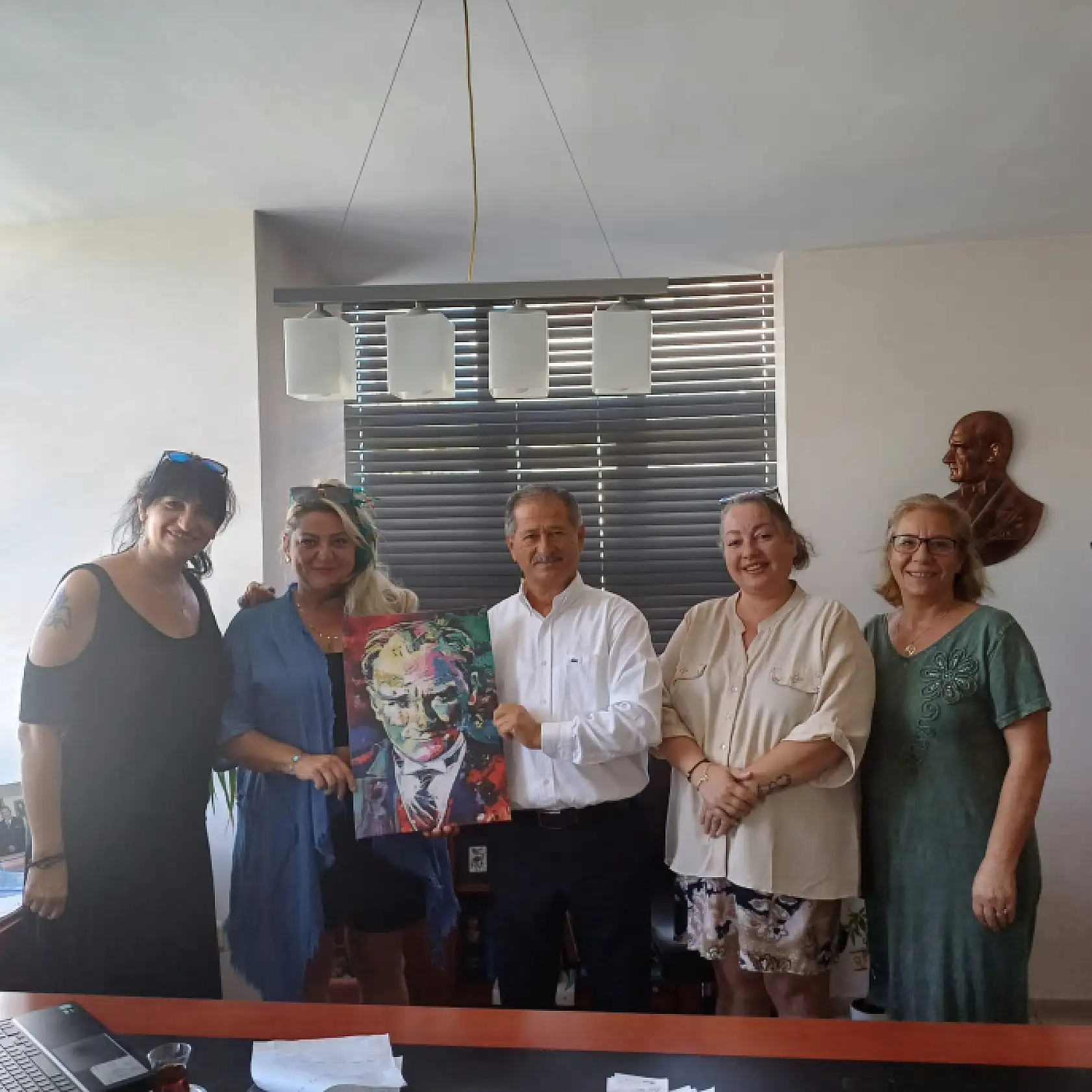 Fethiye EGE SEN Sanat Derneği'nden Fethiye Esnaf ve Sanatkarlar Odasına Ziyaret