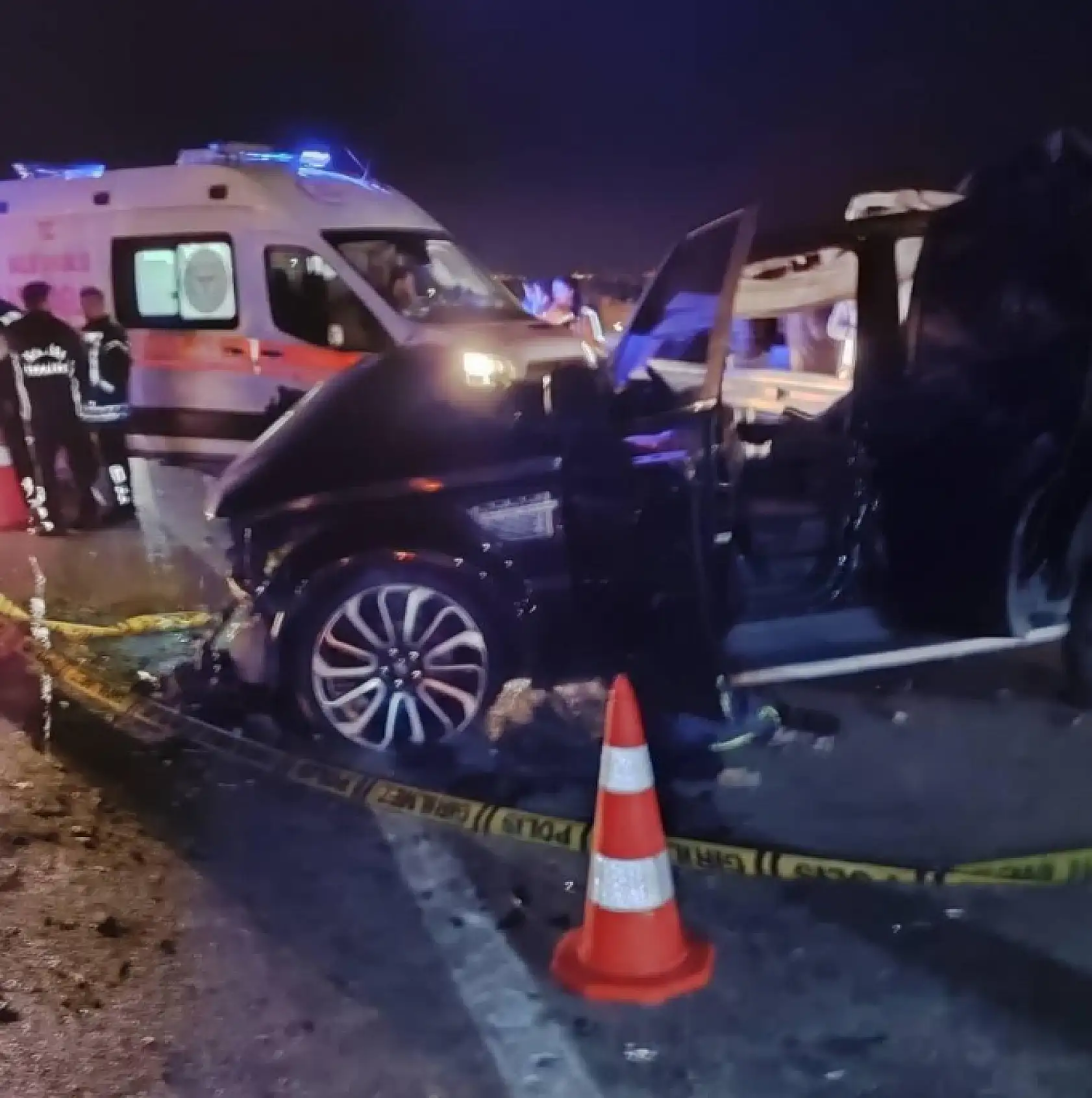 Otomobil Kamyona Çarptı: 1 Genç Hayatını Kaybetti