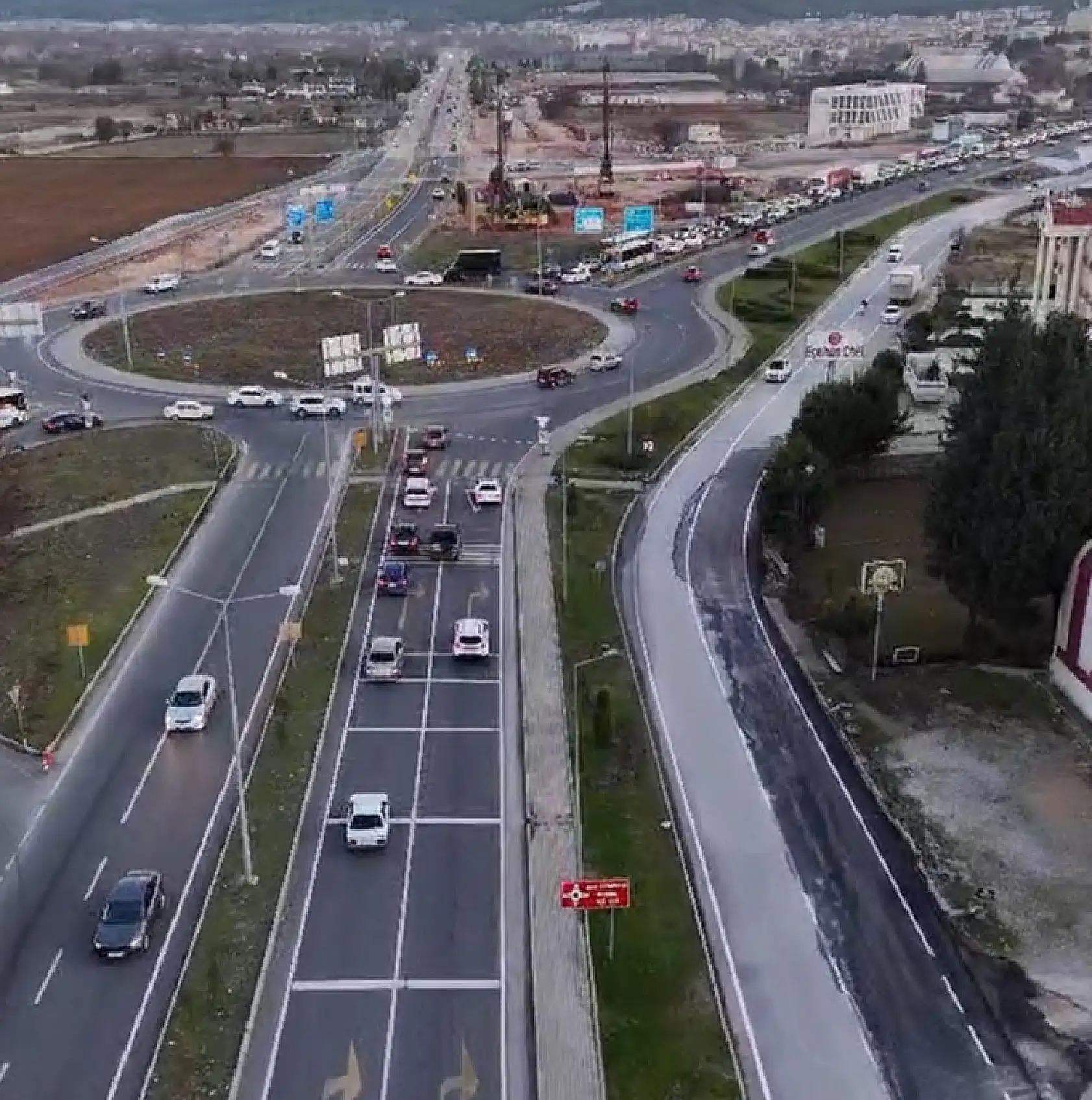 Kötekli Kavşağı'ndaki çalışmalar nedeniyle ulaşım servis yollarına yönlendirilecek