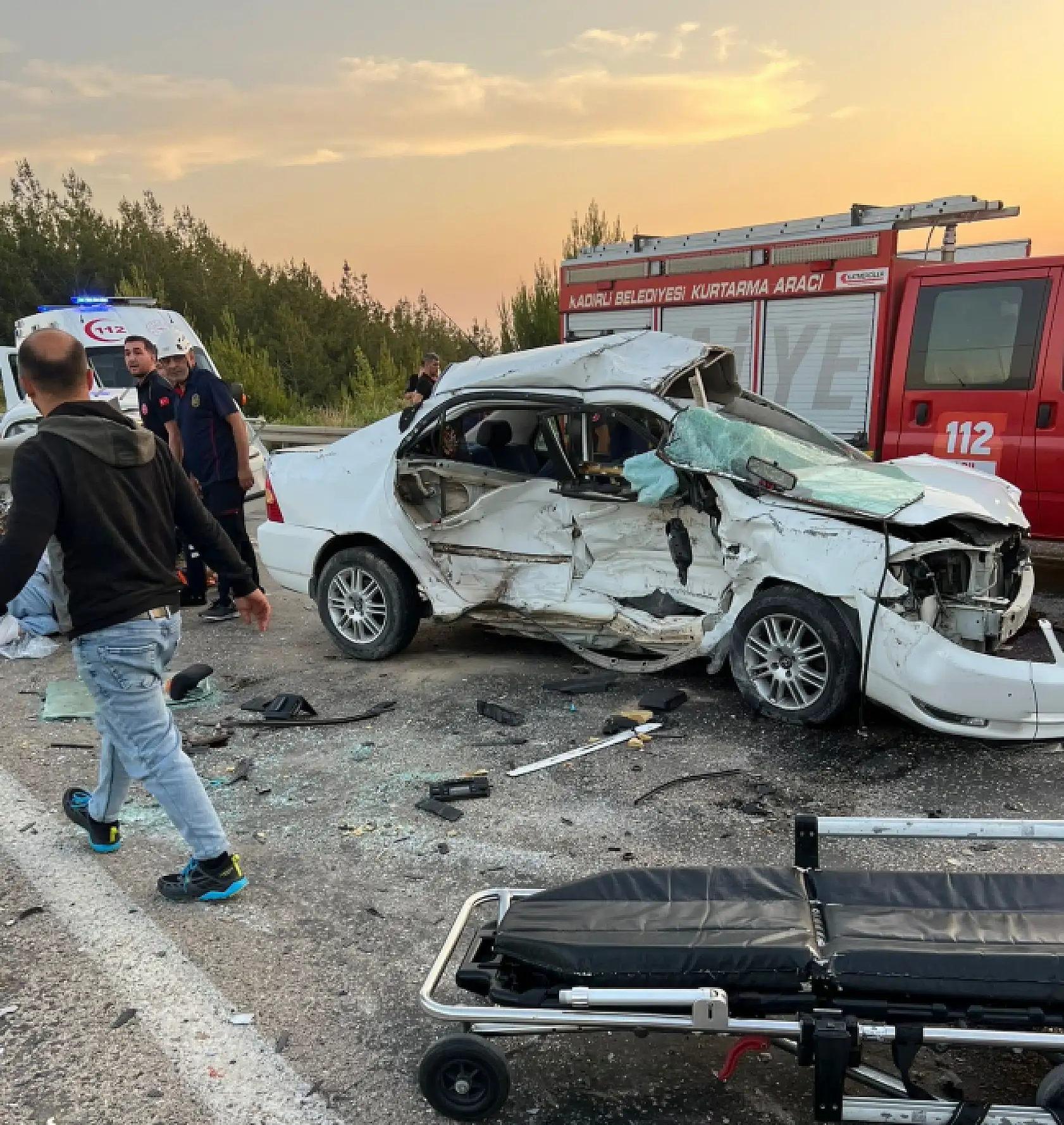 4 aracın karıştığı zircirleme kaza: 1 ölü, 6 yaralı