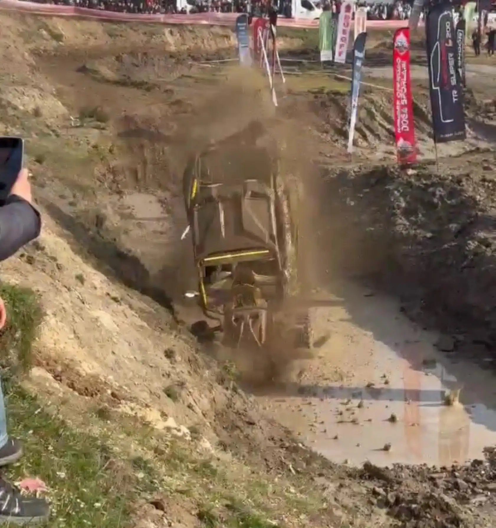 Aracı ile 4 takla attı, 'Çok eğlenceliydi' dedi