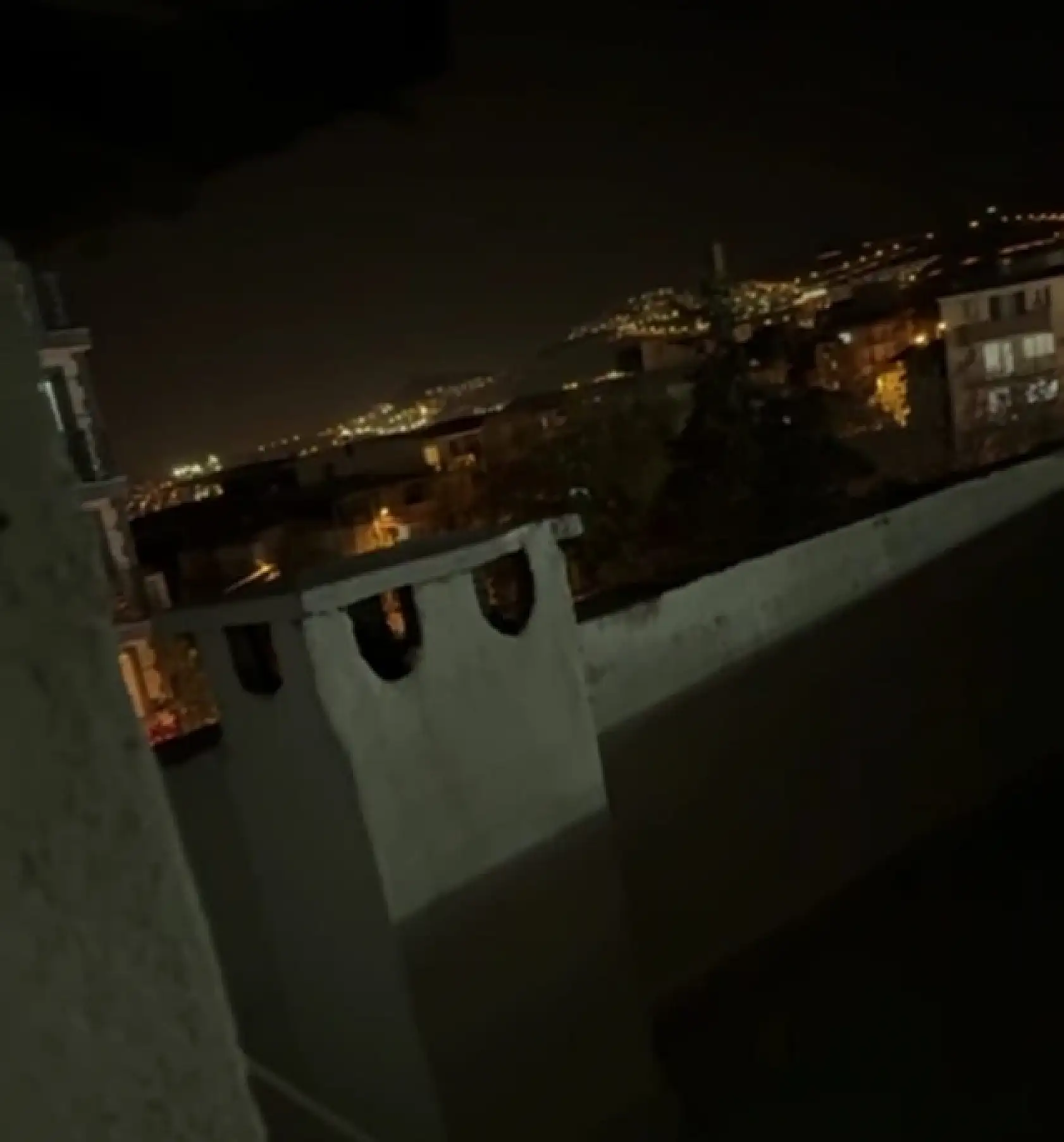 Polisten akıl almaz taktik: Zehir evini bacadan tüten kokudan buldular