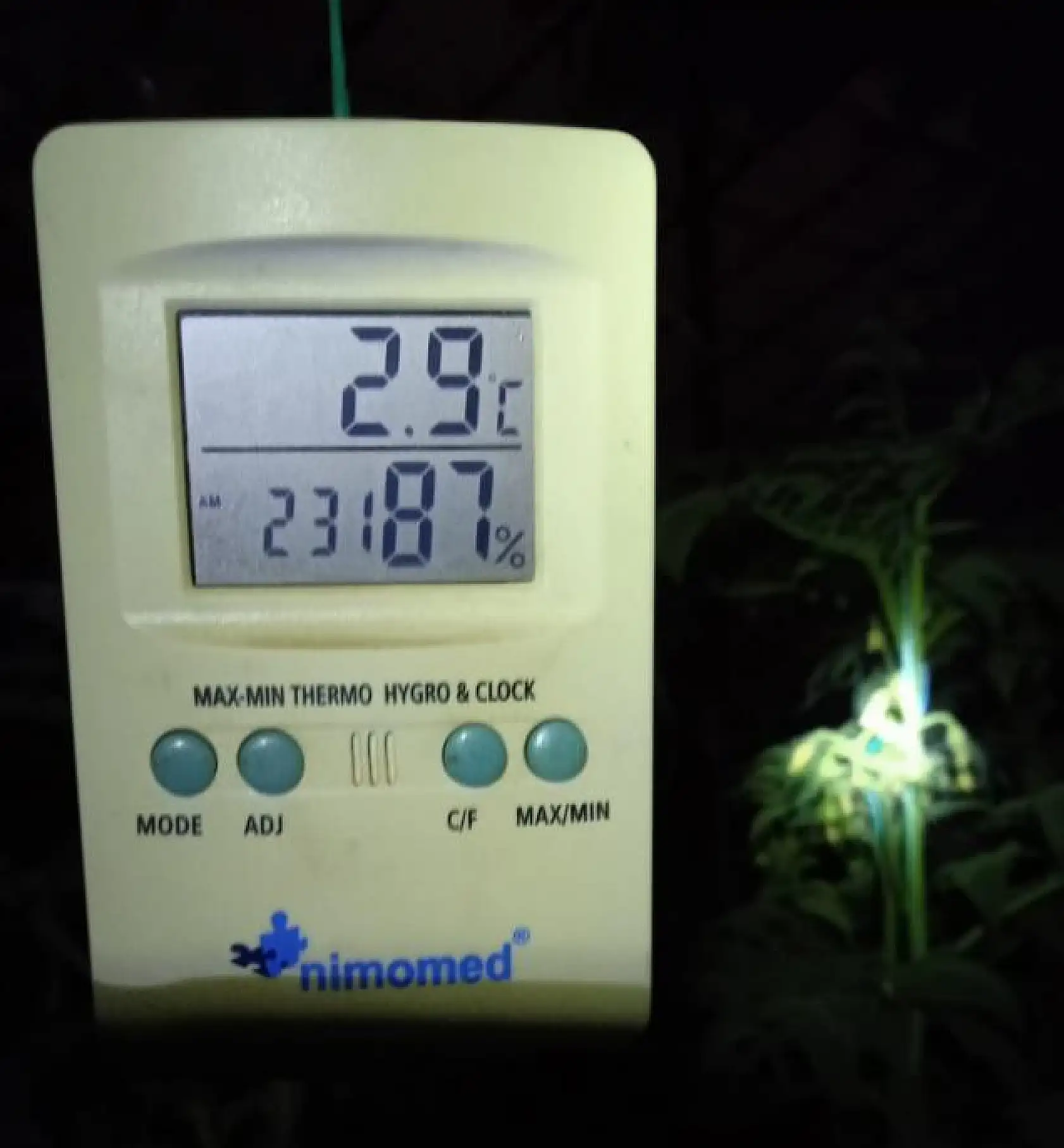 Havalar soğudu! Seralarda don nöbeti başladı