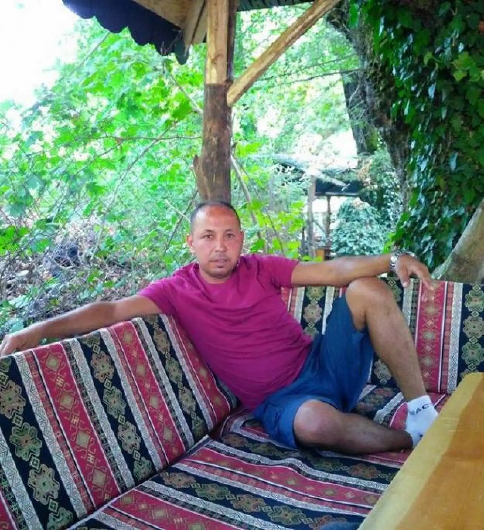 Yolcu minibüsüne otomobil arkadan çarptı, 2 kişi hayatını kaybetti