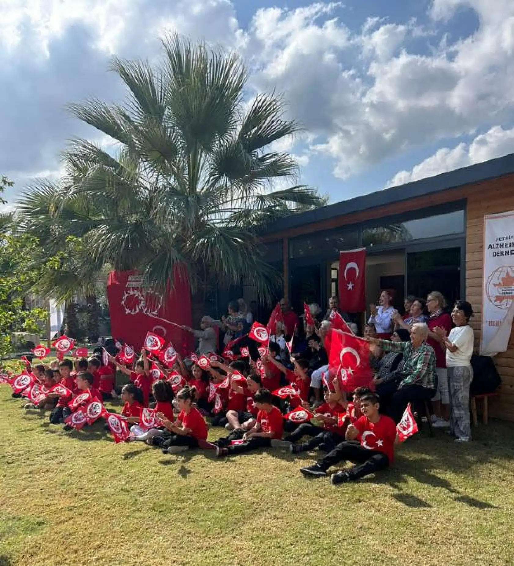 Alzheimer Derneği'nden 100. Yıl kutlaması