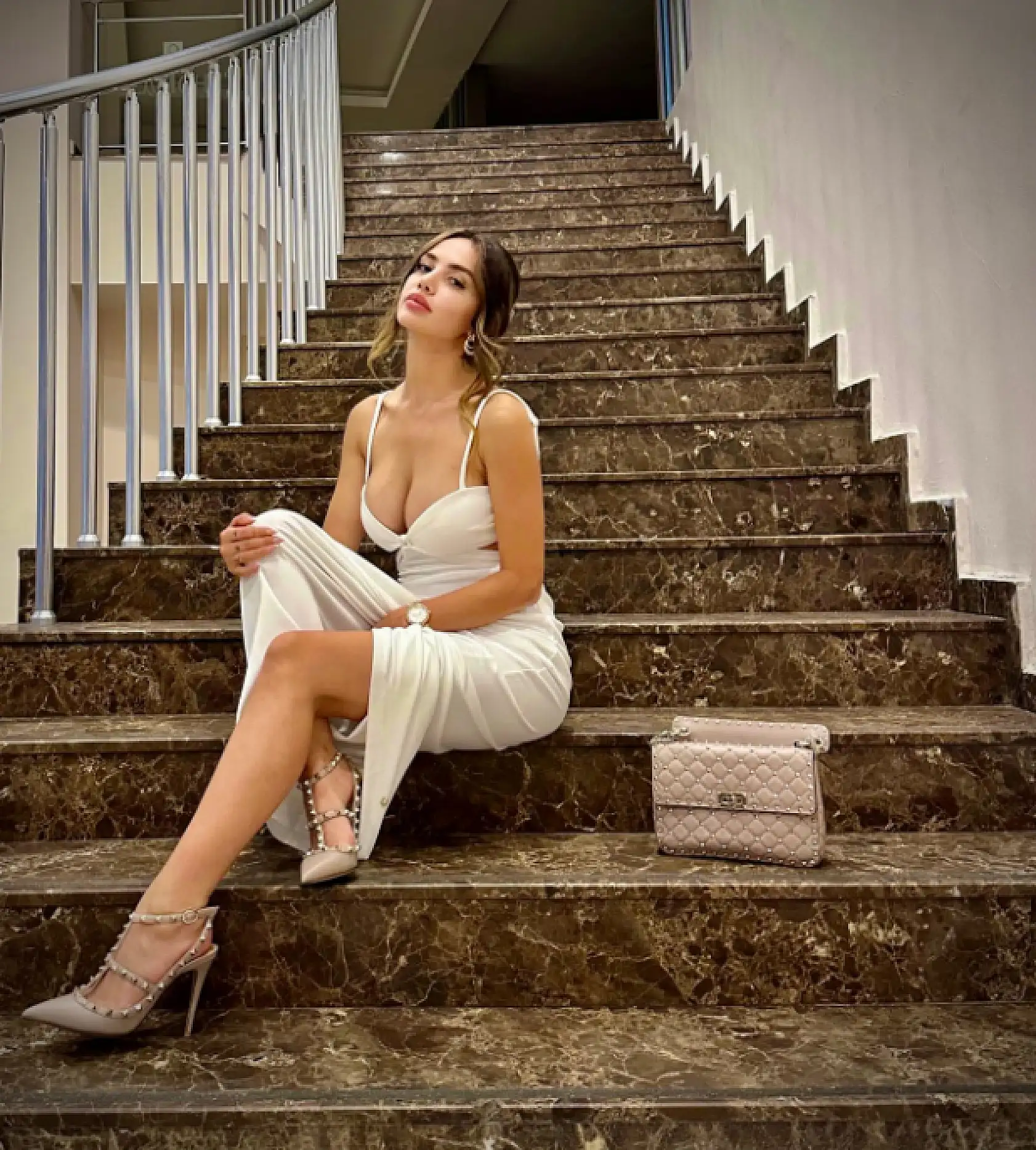 Ece Ronay'ın suç dosyası kabarık çıktı!