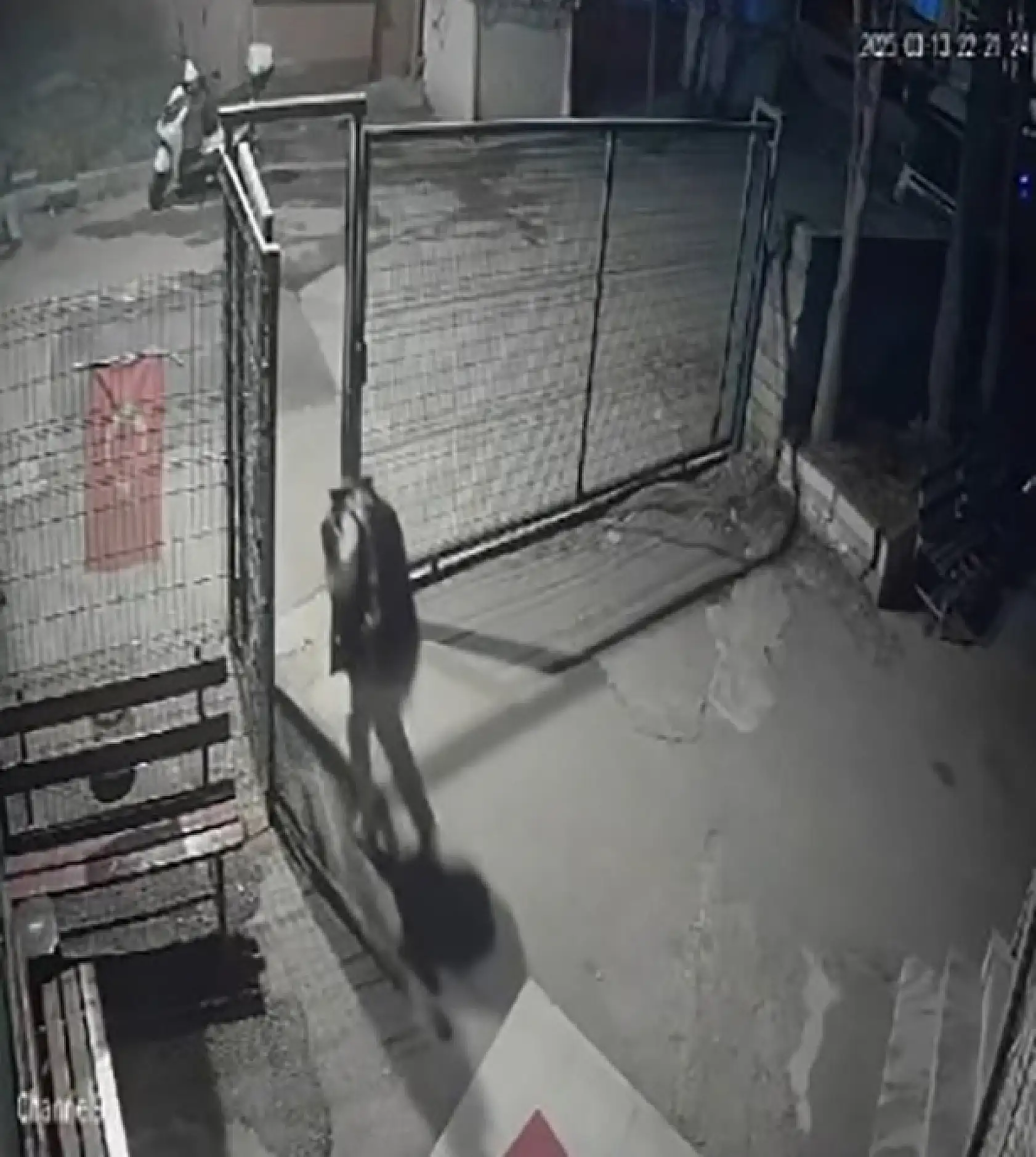 Minikler önce çaldılar, sonra pişman oldular