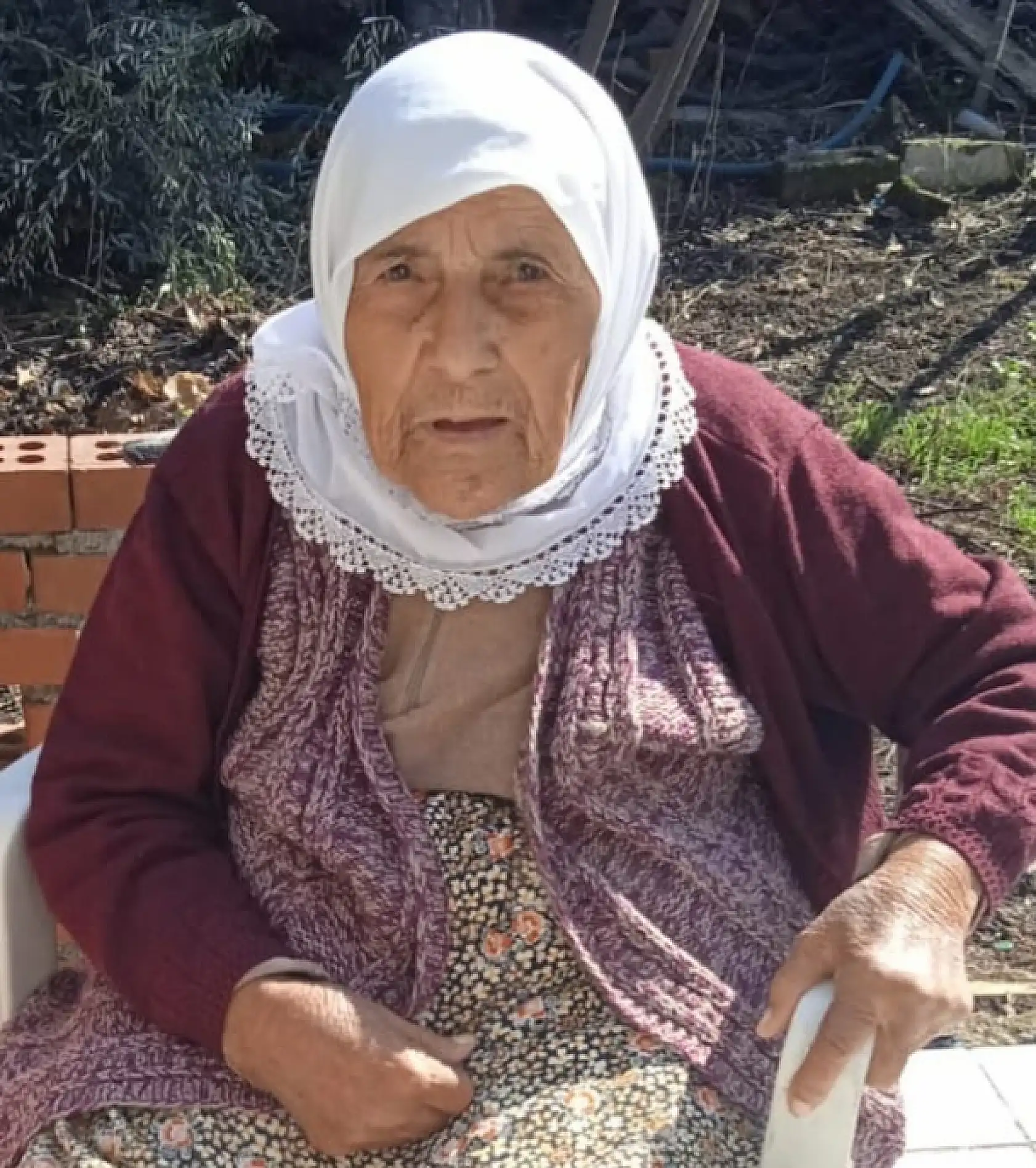 Fethiye'de yangın çıktı Dumandan etkilenen yaşlı kadın hayatını kaybetti