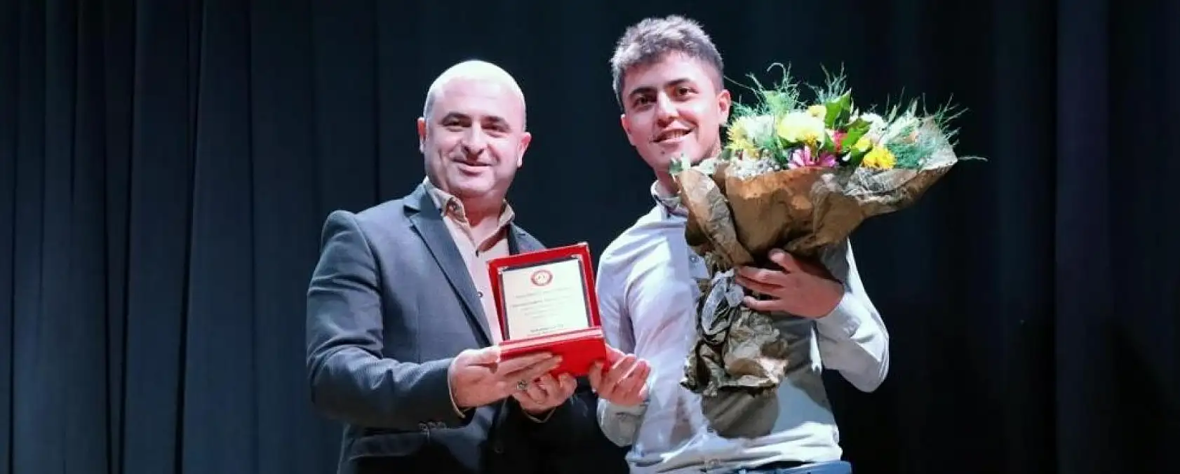 Öykü Yarışması'nda ödüller sahiplerini buldu