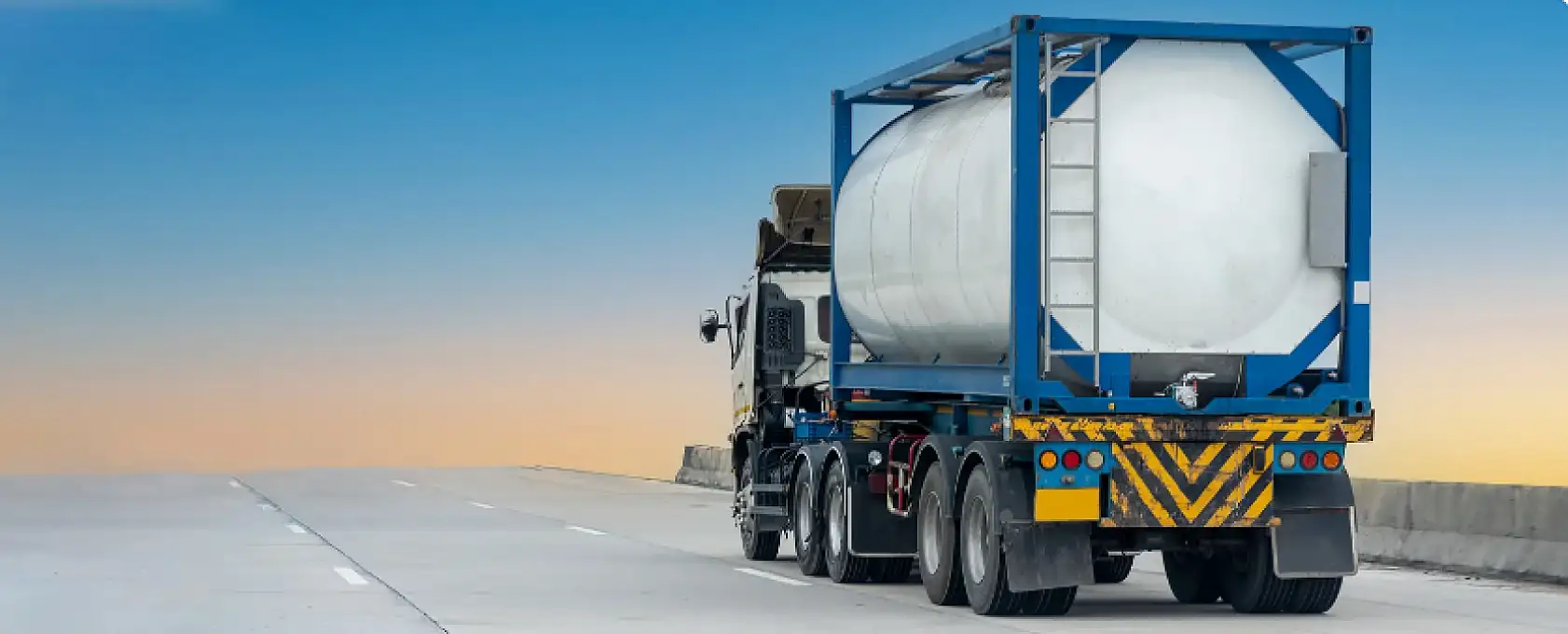 Beklenen oldu, benzine dev zam