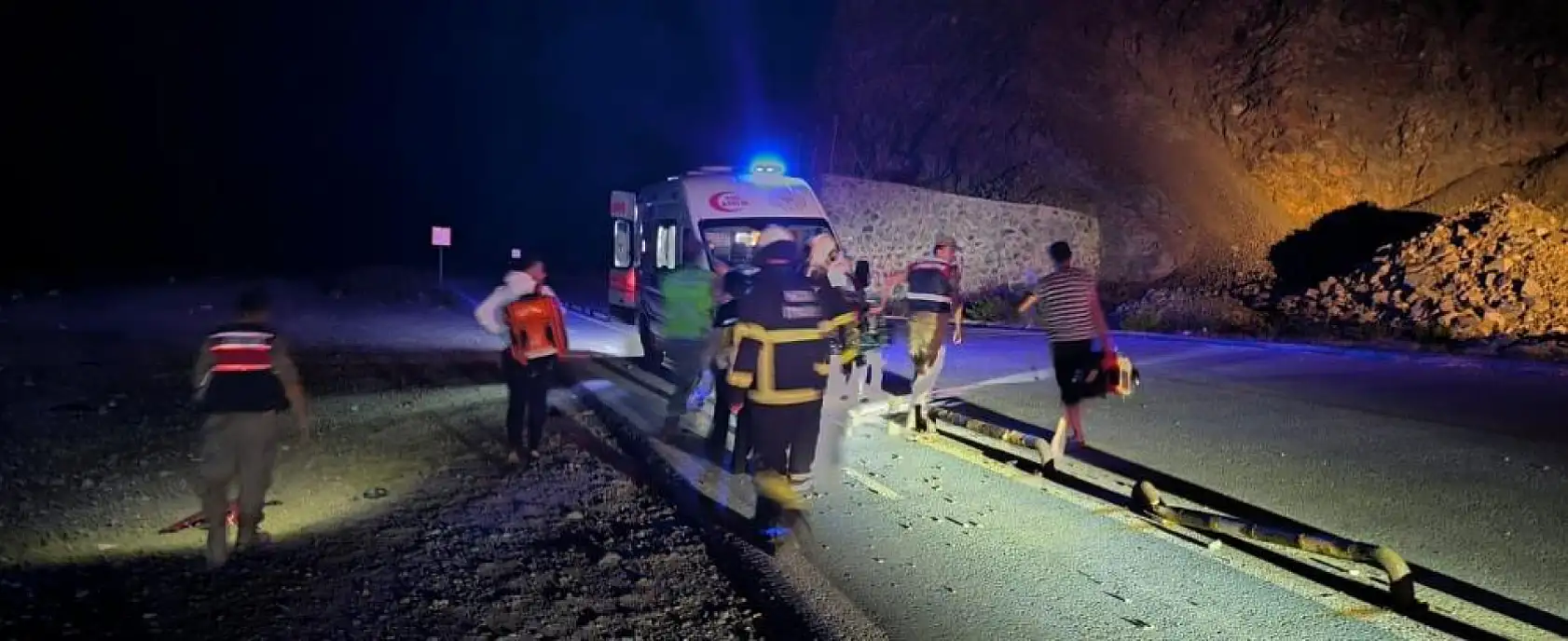 Genç yaşta feci son! Motosikletle uçuruma uçtu