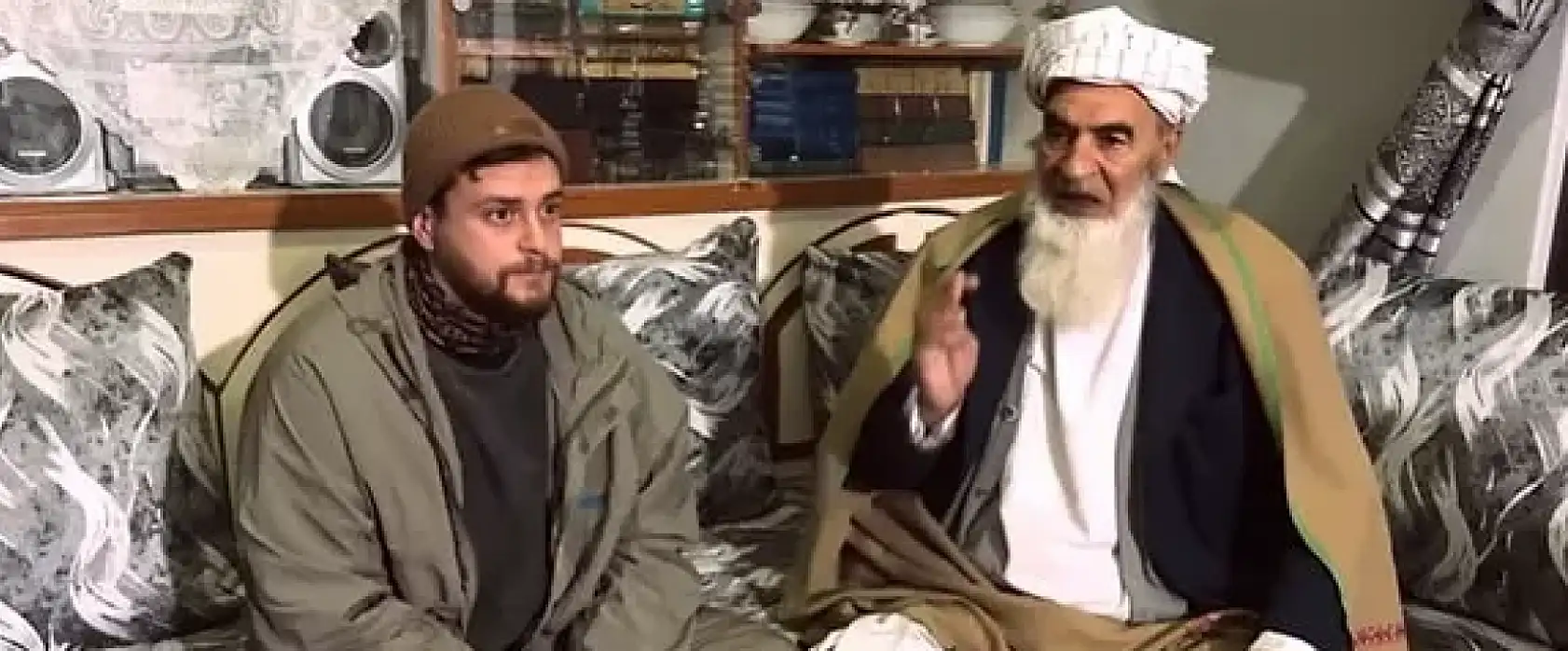 YouTuber Alper Rende, Afganistan'a Giderek Bir Türk'ün Gözünden Şeriat Hayatını Gizlice Kaydetti