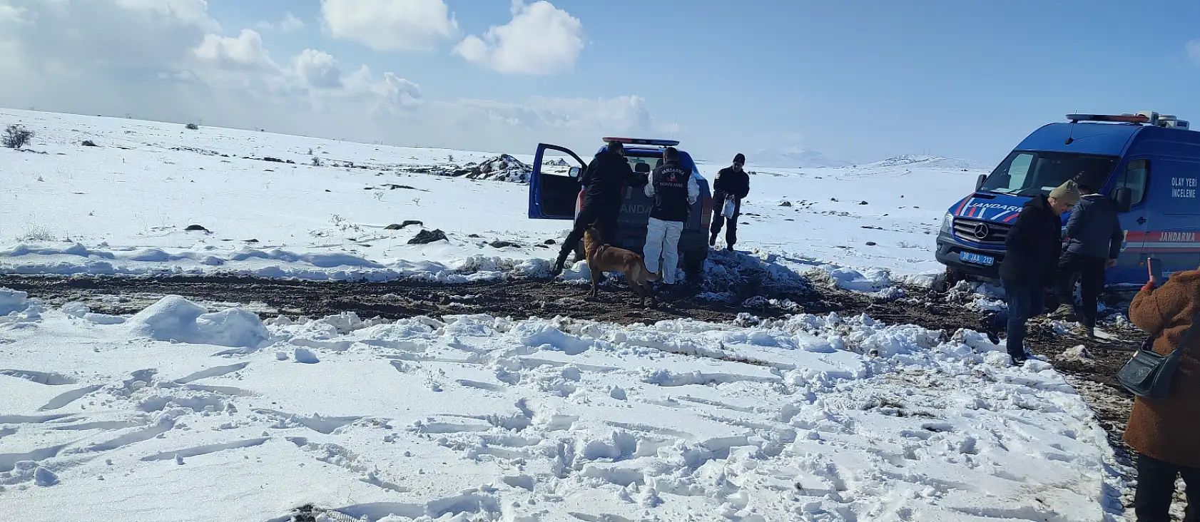 Abisi ve yengesini öldürmüştü, kız kardeşinin ölümünden beraat etti