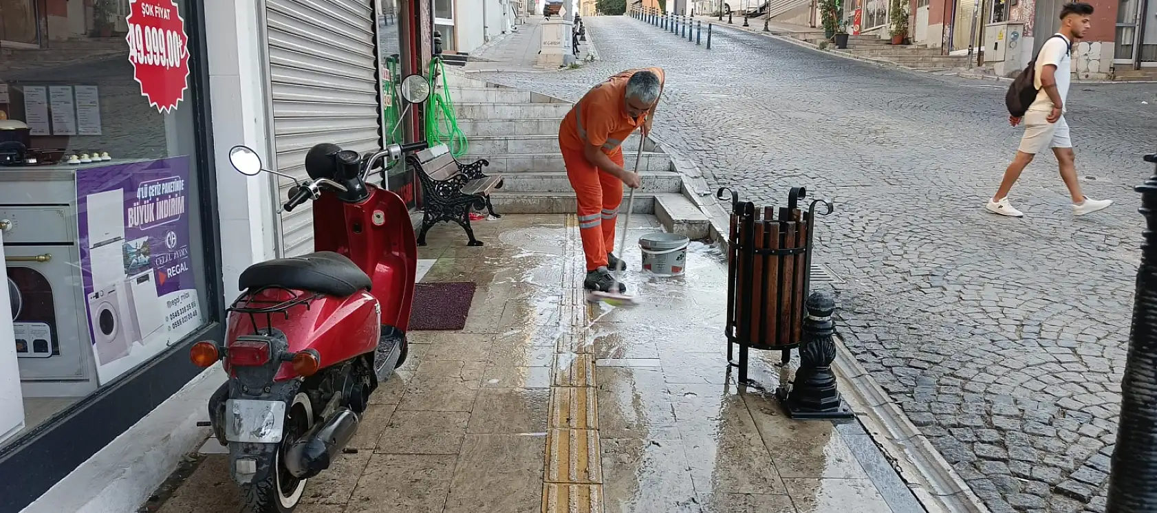 Milas'ta Gece Gündüz Devam Eden Temizlik Çalışmaları