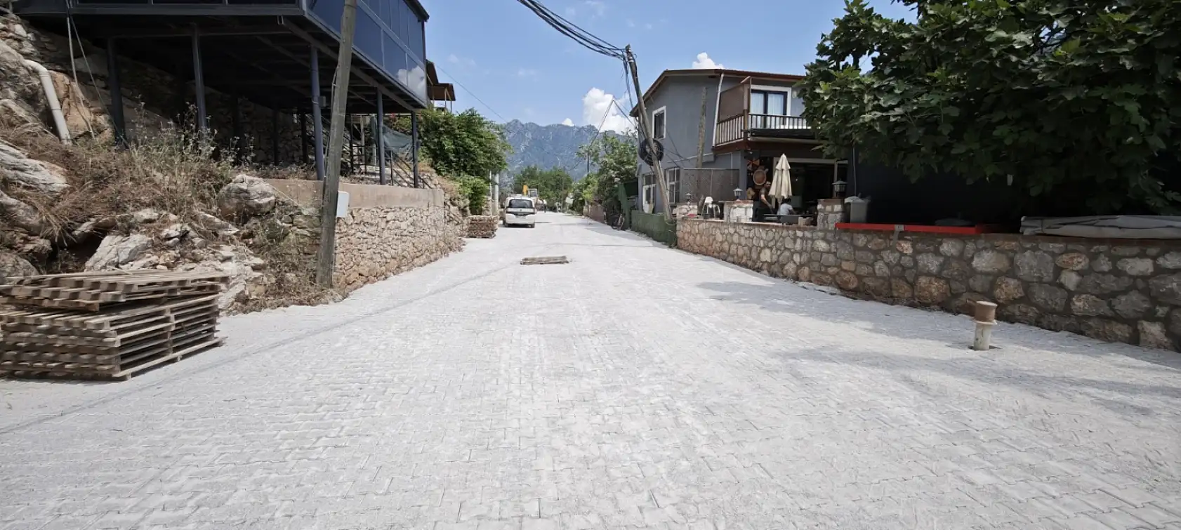 Büyükşehir'in yol yatırımları hız kesmiyor: Orhaniye'de çalışmalar başladı