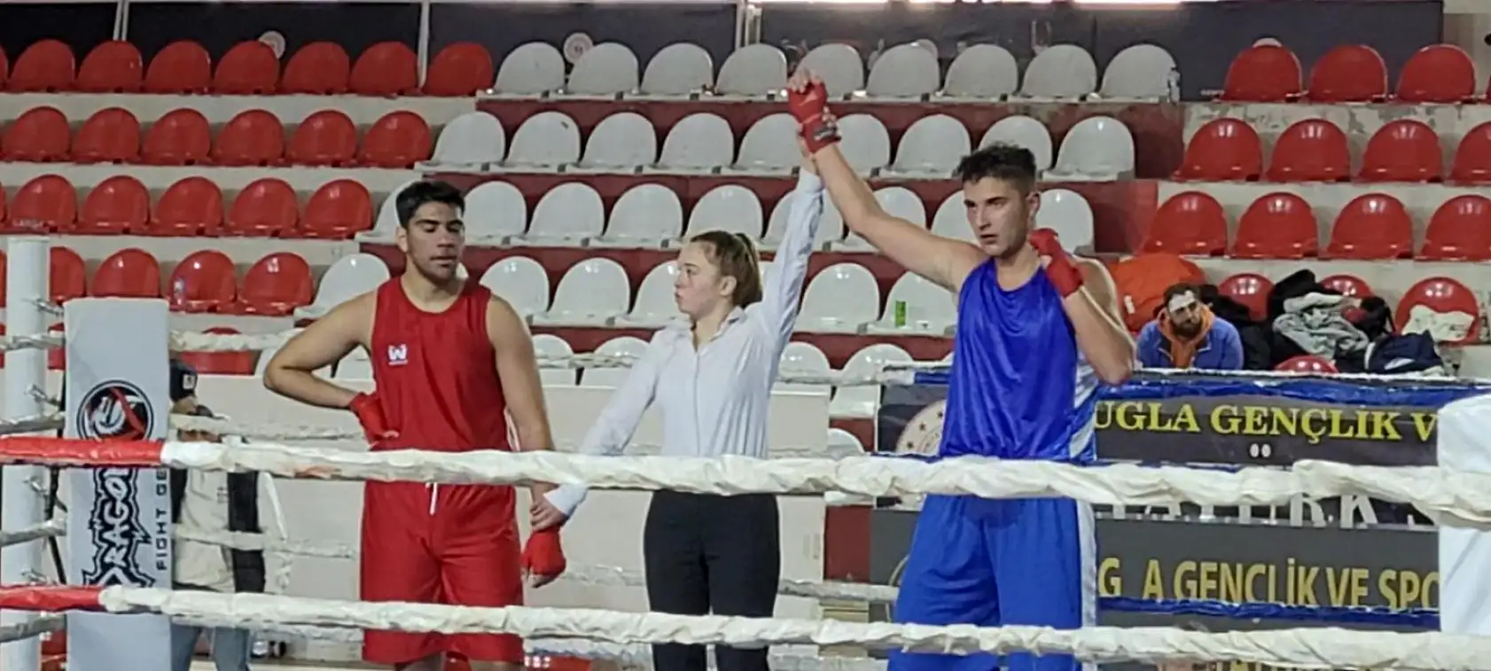 Fethiye Olimpik Boks Okulu öğrencilerinden büyük başarı