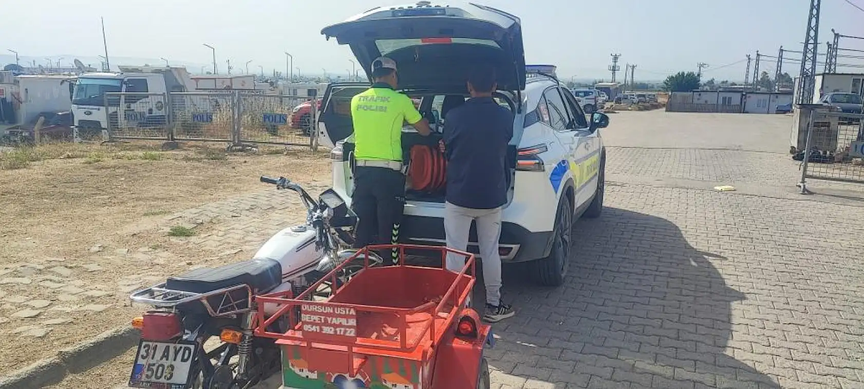Motosikleti üzerine yatarak sürmüştü, yediği ceza motosikletin parasını geçti