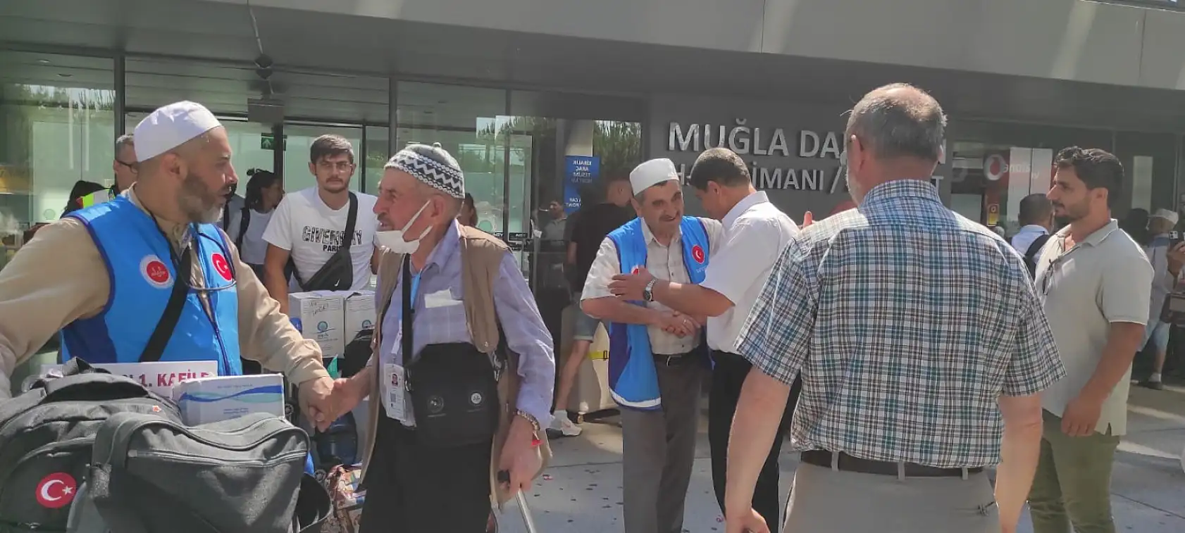 Muğla hacıları yurda döndü