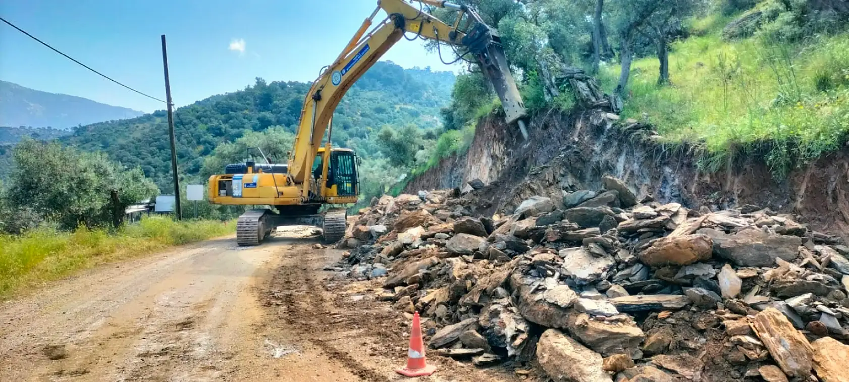Büyükşehir'den Milas'ın kırsal mahallesine ulaşım yatırımı