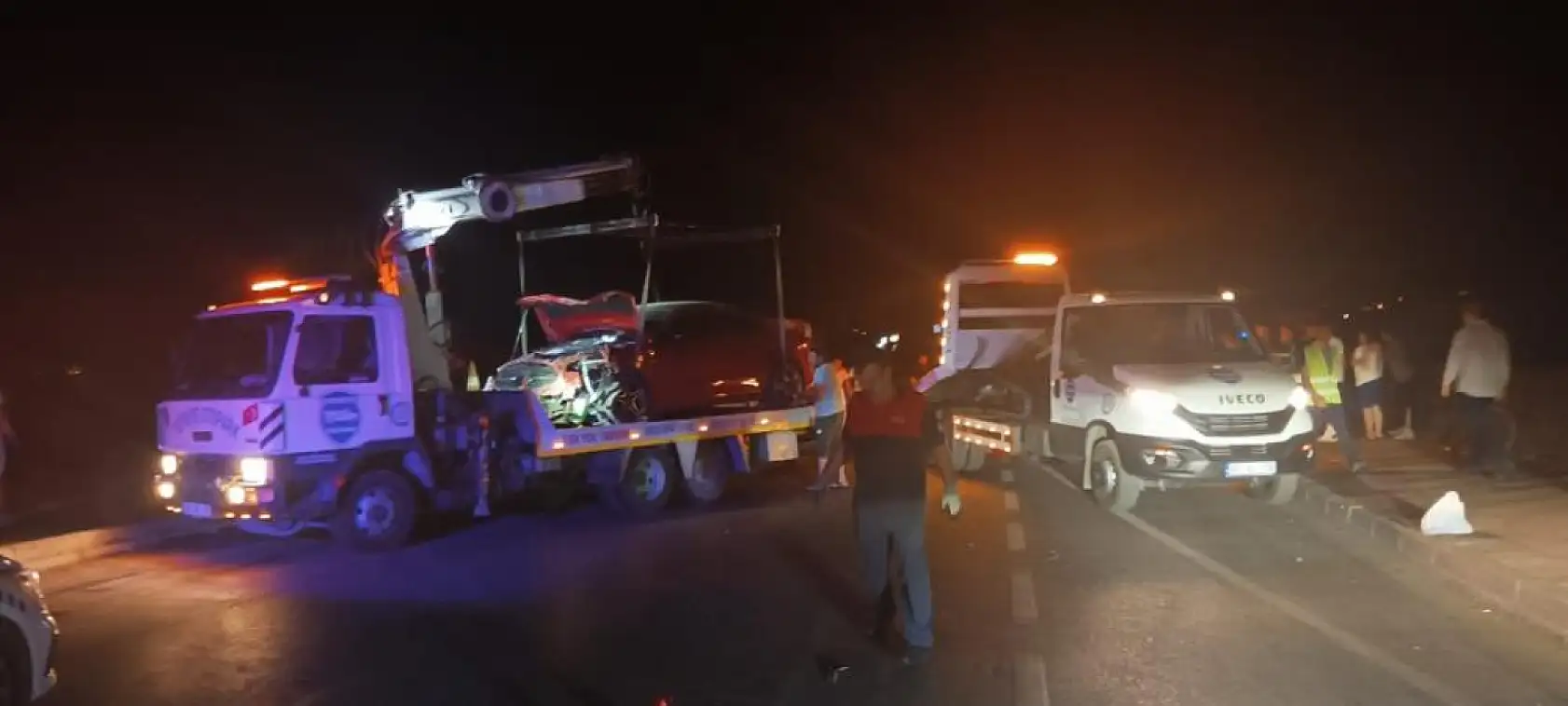 Fethiye'de Feci Kaza! 2 Araç Kafa Kafaya Çarpıştı: 1 Ölü, 3 Yaralı