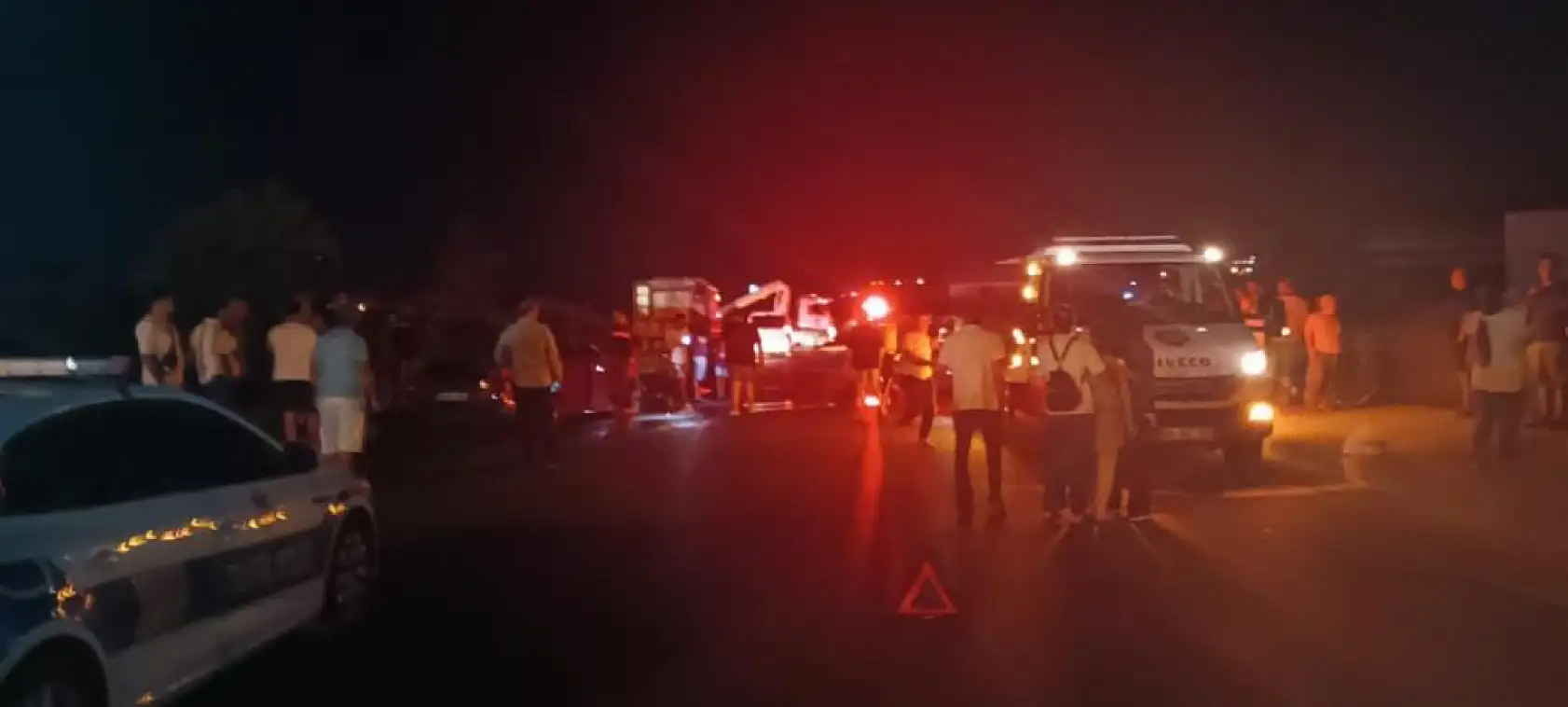 Fethiye'de Feci Kaza! 2 Araç Kafa Kafaya Çarpıştı: 1 Ölü, 3 Yaralı